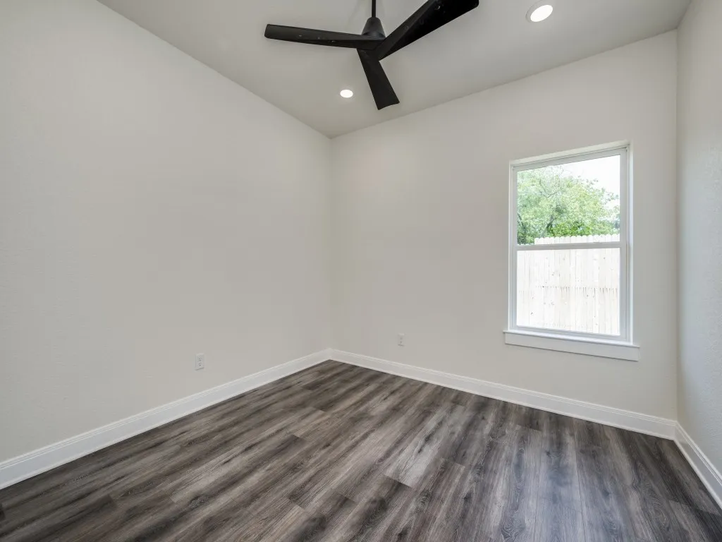 Single Family Residence For Sale in Wise County , 204 W Collins, Decatur, Texas 76234, 3 Bedroom, 2 Bathroom, 2 Garage spaces, 1,760 Sqft, built in 2025, mls#21326271, Real Estate Agent in Decatur, Homes For Sale in Wise county, Homes For Sale in Decatur, Realtor in Decatur Texas, Real Estate Brokerage Independent Realty Texas, Luminita Cordes Realtor