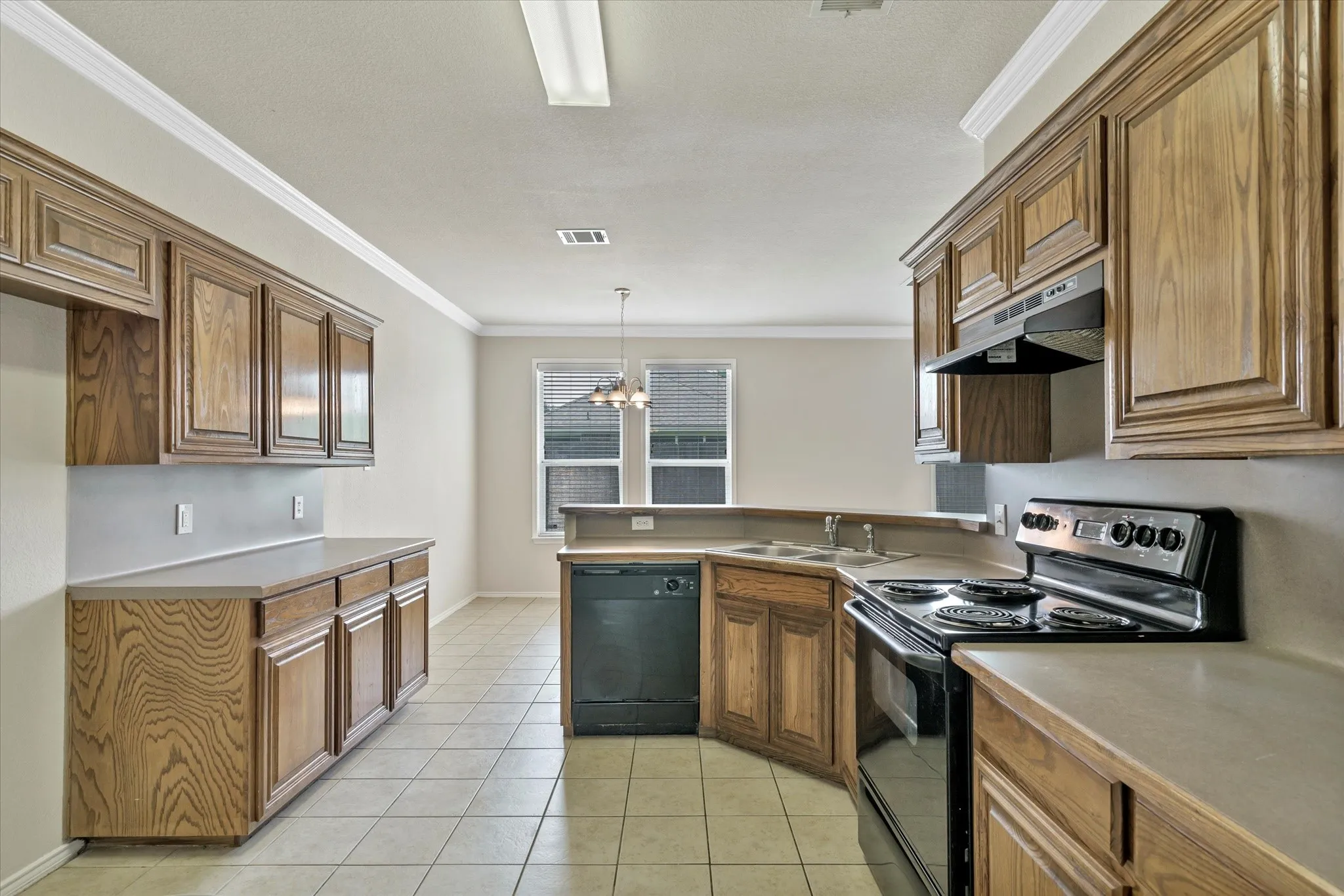 Single Family Residence For Rent in Tarrant County , 4402 Emerald Leaf Drive, Mansfield, Texas 76063, 4 Bedroom, 3 Bathroom, 2 Garage spaces, 2,596 Sqft, built in 2006, mls#21326293, Real Estate Agent in Mansfield, Homes For Rent in Tarrant county, Homes For Rent in Mansfield, Realtor in Mansfield Texas, Real Estate Brokerage Independent Realty Texas, Luminita Cordes Realtor