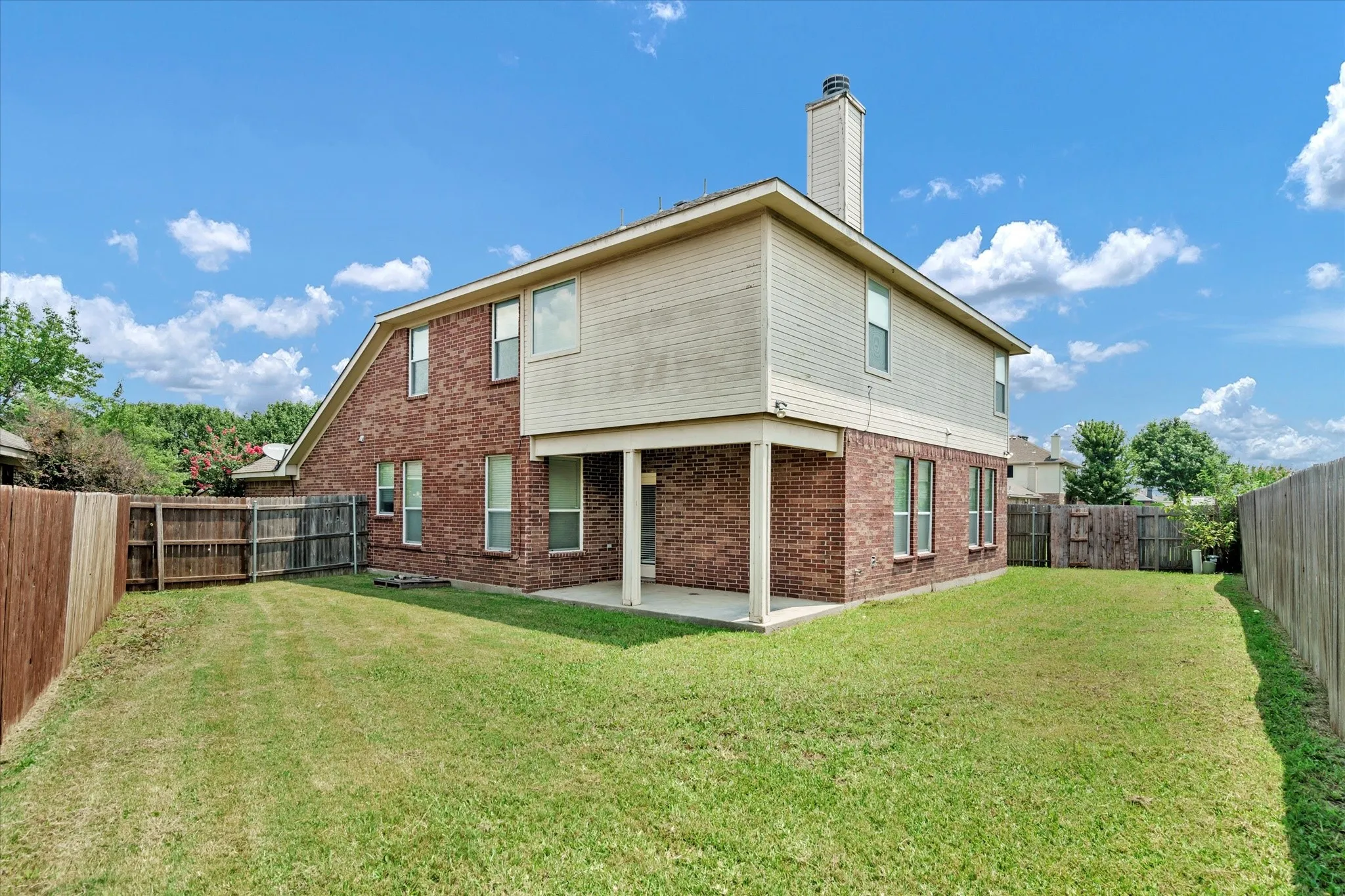 Single Family Residence For Rent in Tarrant County , 4402 Emerald Leaf Drive, Mansfield, Texas 76063, 4 Bedroom, 3 Bathroom, 2 Garage spaces, 2,596 Sqft, built in 2006, mls#21326293, Real Estate Agent in Mansfield, Homes For Rent in Tarrant county, Homes For Rent in Mansfield, Realtor in Mansfield Texas, Real Estate Brokerage Independent Realty Texas, Luminita Cordes Realtor