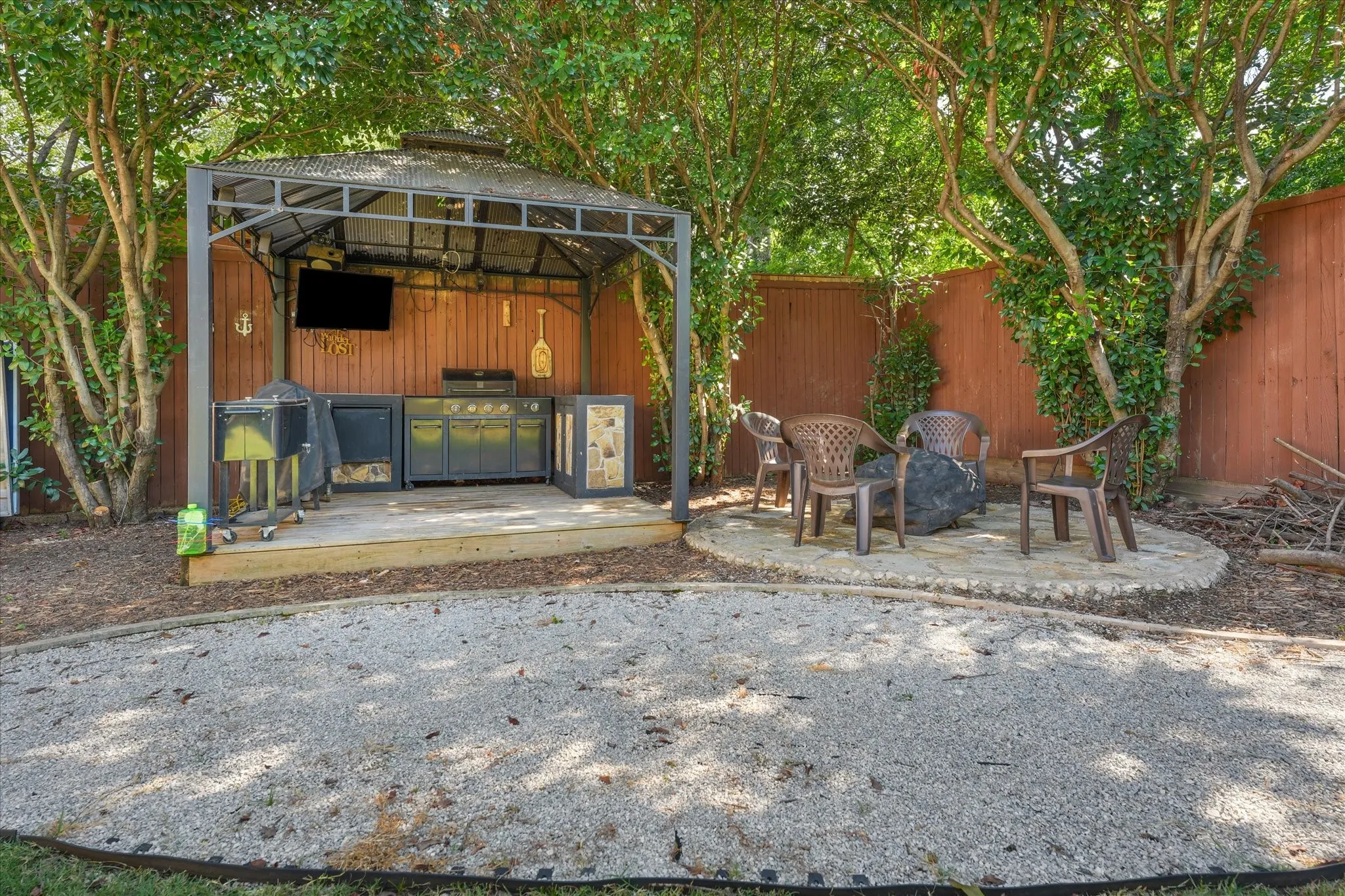 Outdoor kitchen and firepit
