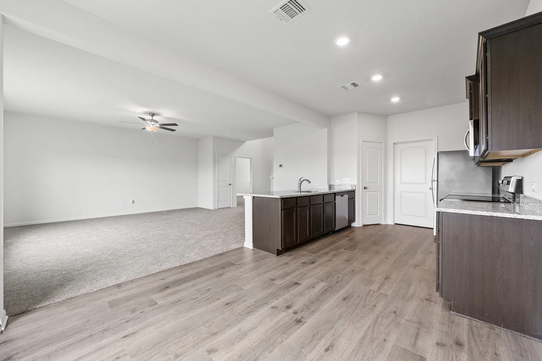 Single Family Residence For Rent in Tarrant County , 1301 Wind Drift Way, Fort Worth, Texas 76131, 4 Bedroom, 3 Bathroom, 2 Garage spaces, 2,131 Sqft, built in 2026, mls#21326331, Real Estate Agent in Fort Worth, Homes For Rent in Tarrant county, Homes For Rent in Fort Worth, Realtor in Fort Worth Texas, Real Estate Brokerage Independent Realty Texas, Luminita Cordes Realtor