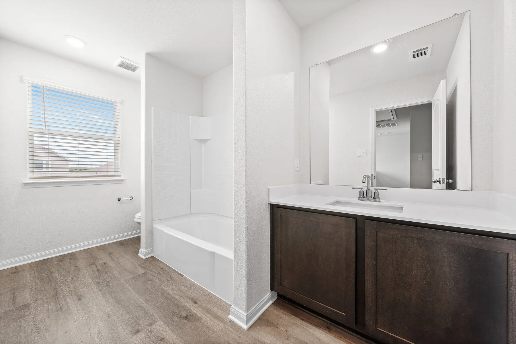 Single Family Residence For Rent in Tarrant County , 1301 Wind Drift Way, Fort Worth, Texas 76131, 4 Bedroom, 3 Bathroom, 2 Garage spaces, 2,131 Sqft, built in 2026, mls#21326331, Real Estate Agent in Fort Worth, Homes For Rent in Tarrant county, Homes For Rent in Fort Worth, Realtor in Fort Worth Texas, Real Estate Brokerage Independent Realty Texas, Luminita Cordes Realtor