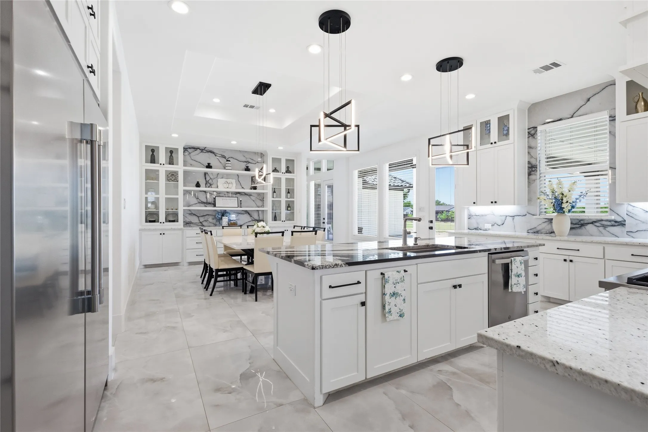 Single Family Residence For Sale in Denton County , 7381 Mesquite Ridge, Sanger, Texas 76266, 6 Bedroom, 5 Bathroom, Garage spaces, 4,404 Sqft, built in 2024, mls#21325646, Real Estate Agent in Sanger, Homes For Sale in Denton county, Homes For Sale in Sanger, Realtor in Sanger Texas, Real Estate Brokerage Independent Realty Texas, Luminita Cordes Realtor