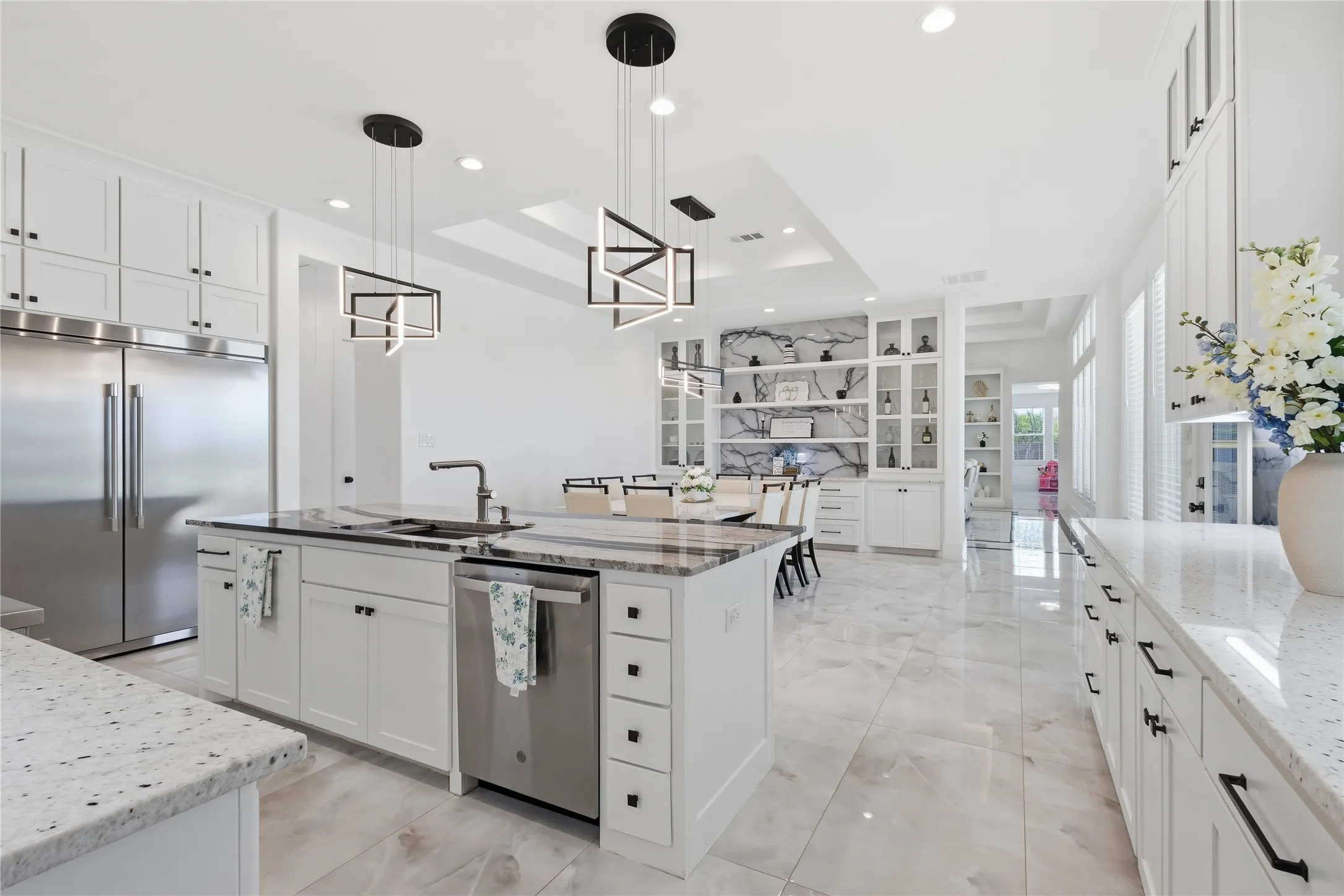 Single Family Residence For Sale in Denton County , 7381 Mesquite Ridge, Sanger, Texas 76266, 6 Bedroom, 5 Bathroom, Garage spaces, 4,404 Sqft, built in 2024, mls#21325646, Real Estate Agent in Sanger, Homes For Sale in Denton county, Homes For Sale in Sanger, Realtor in Sanger Texas, Real Estate Brokerage Independent Realty Texas, Luminita Cordes Realtor