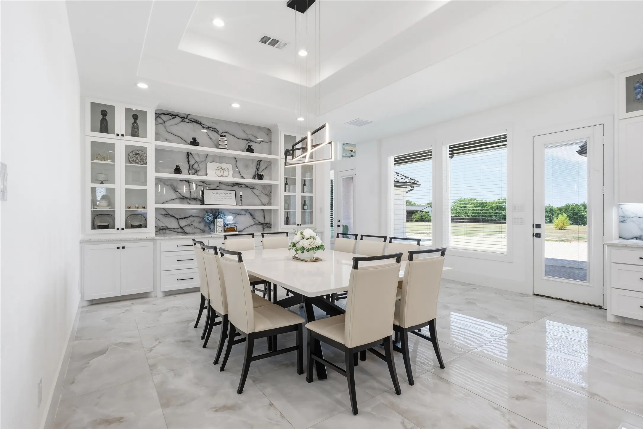 Single Family Residence For Sale in Denton County , 7381 Mesquite Ridge, Sanger, Texas 76266, 6 Bedroom, 5 Bathroom, Garage spaces, 4,404 Sqft, built in 2024, mls#21325646, Real Estate Agent in Sanger, Homes For Sale in Denton county, Homes For Sale in Sanger, Realtor in Sanger Texas, Real Estate Brokerage Independent Realty Texas, Luminita Cordes Realtor