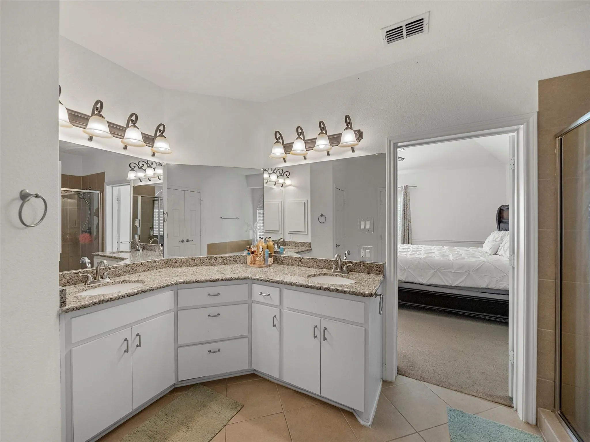 Single Family Residence For Sale in Collin County , 3608 N Hutch Drive, Plano, Texas 75074, 4 Bedroom, 4 Bathroom, 2 Garage spaces, 3,872 Sqft, built in 2013, mls#21326333, Real Estate Agent in Plano, Homes For Sale in Collin county, Homes For Sale in Plano, Realtor in Plano Texas, Real Estate Brokerage Independent Realty Texas, Luminita Cordes Realtor