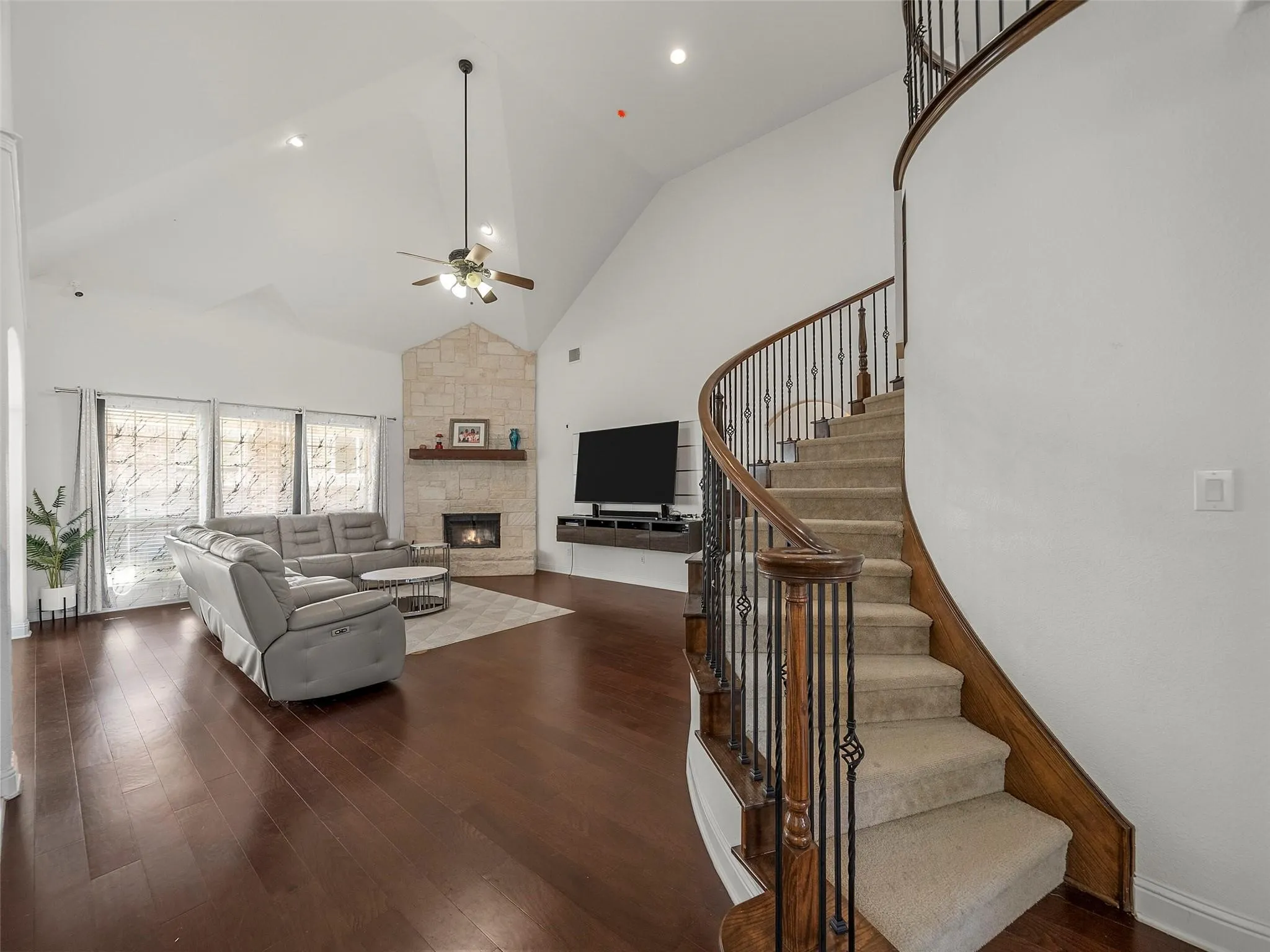 Single Family Residence For Sale in Collin County , 3608 N Hutch Drive, Plano, Texas 75074, 4 Bedroom, 4 Bathroom, 2 Garage spaces, 3,872 Sqft, built in 2013, mls#21326333, Real Estate Agent in Plano, Homes For Sale in Collin county, Homes For Sale in Plano, Realtor in Plano Texas, Real Estate Brokerage Independent Realty Texas, Luminita Cordes Realtor