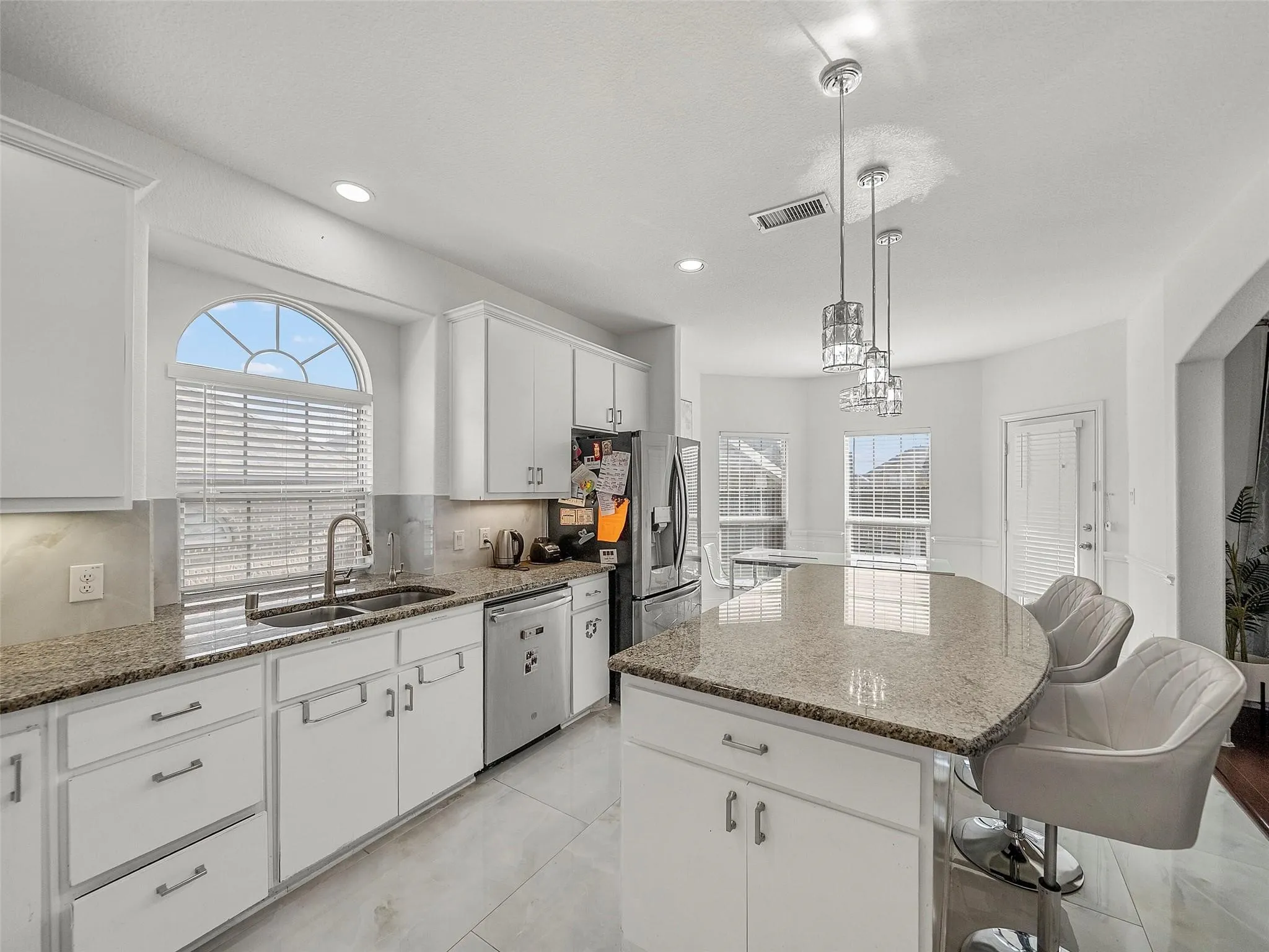 Single Family Residence For Sale in Collin County , 3608 N Hutch Drive, Plano, Texas 75074, 4 Bedroom, 4 Bathroom, 2 Garage spaces, 3,872 Sqft, built in 2013, mls#21326333, Real Estate Agent in Plano, Homes For Sale in Collin county, Homes For Sale in Plano, Realtor in Plano Texas, Real Estate Brokerage Independent Realty Texas, Luminita Cordes Realtor