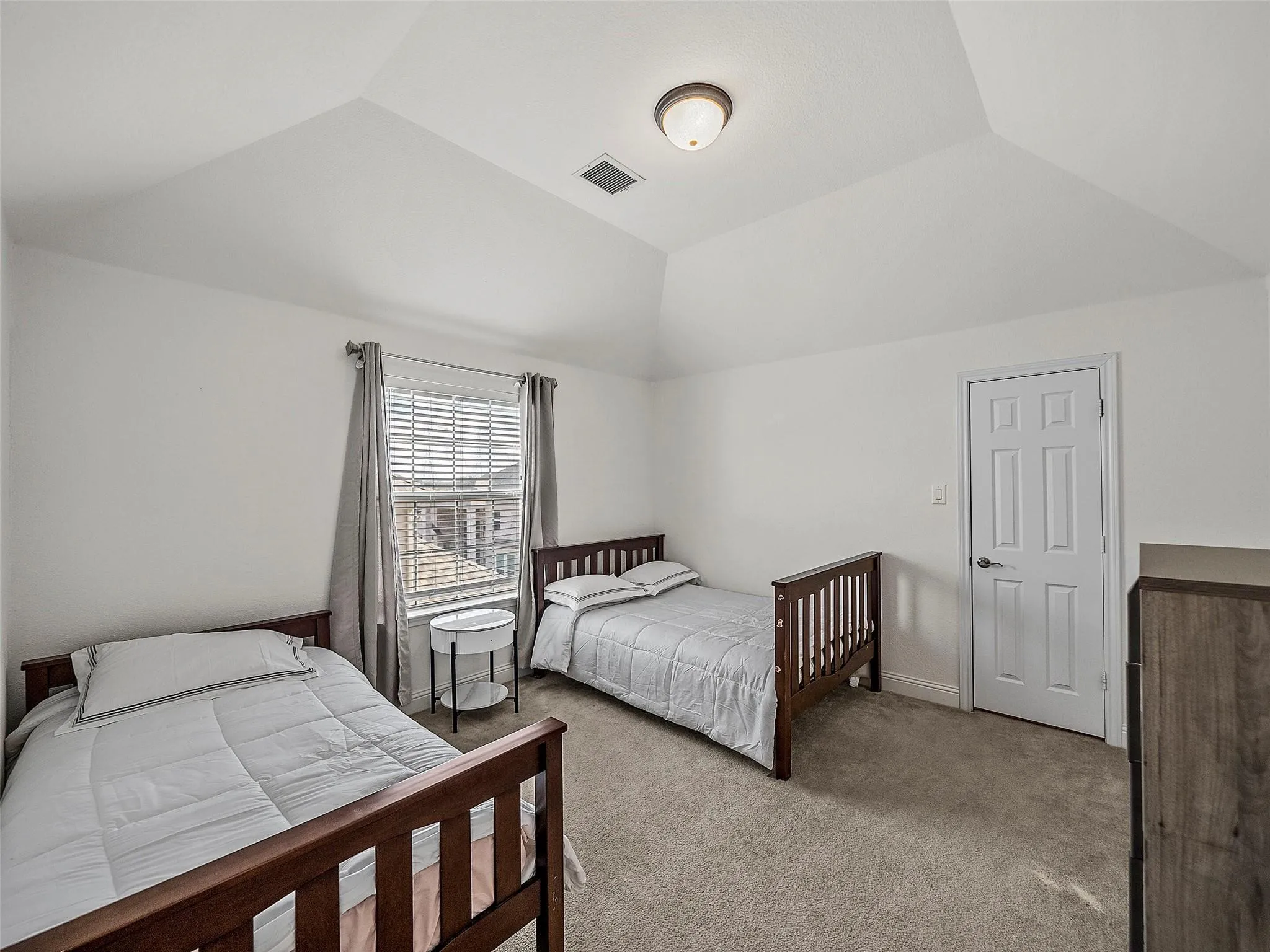 Single Family Residence For Sale in Collin County , 3608 N Hutch Drive, Plano, Texas 75074, 4 Bedroom, 4 Bathroom, 2 Garage spaces, 3,872 Sqft, built in 2013, mls#21326333, Real Estate Agent in Plano, Homes For Sale in Collin county, Homes For Sale in Plano, Realtor in Plano Texas, Real Estate Brokerage Independent Realty Texas, Luminita Cordes Realtor