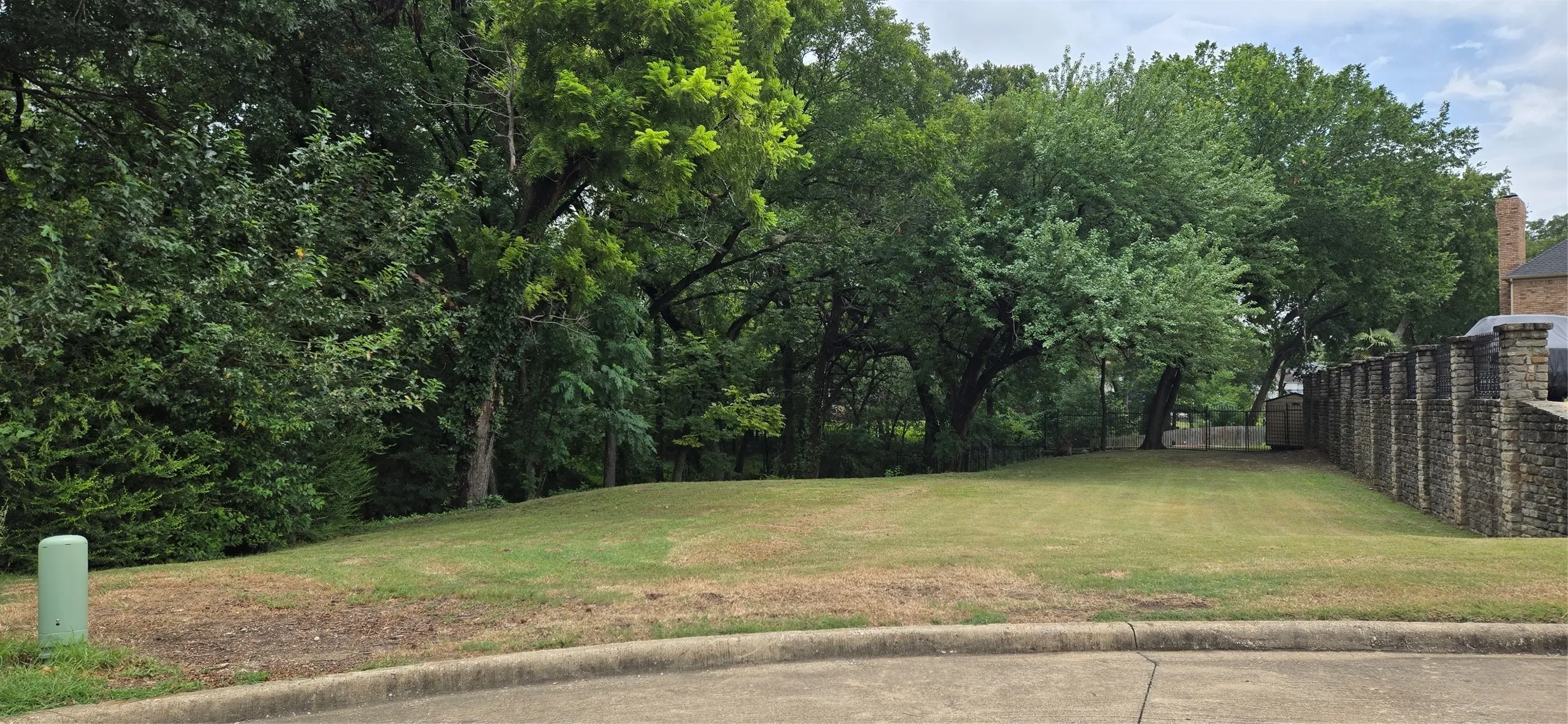 Unimproved Land For Sale in Dallas County , 640 Bent Creek Circle, De Soto, Texas 75115, 0, 0, Garage spaces, 0 Sqft, built in 0, mls#21326340, Real Estate Agent in De Soto, Homes For Sale in Dallas county, Homes For Sale in De Soto, Realtor in De Soto Texas, Real Estate Brokerage Independent Realty Texas, Luminita Cordes Realtor