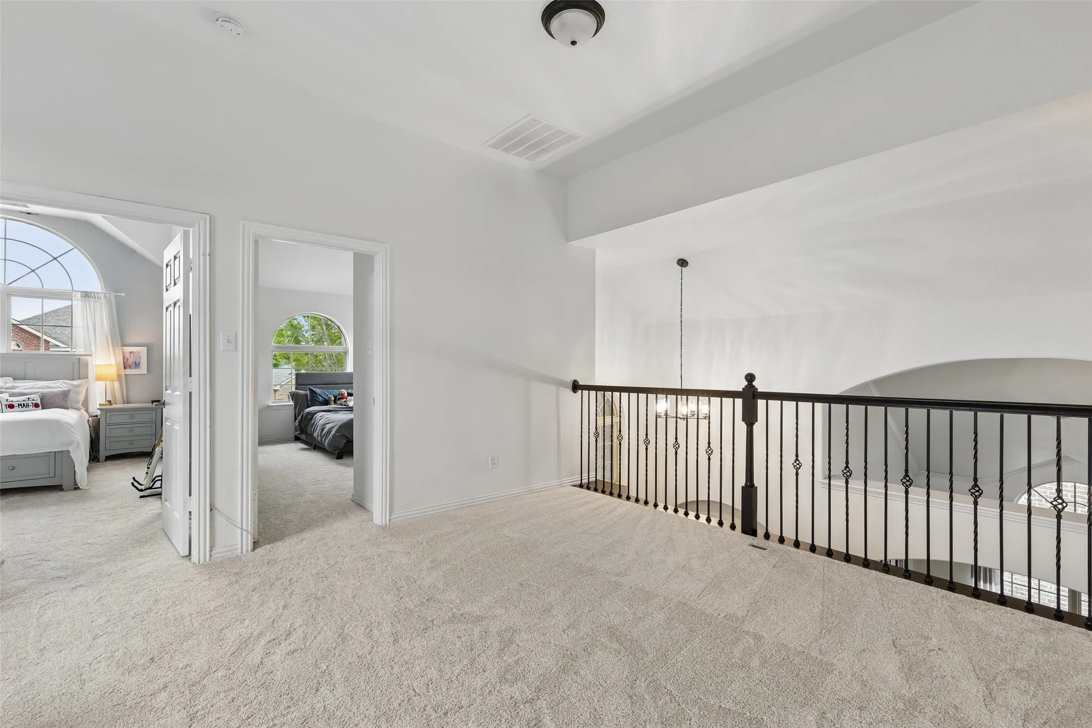 Single Family Residence For Sale in Denton County , 14217 Signal Hill Drive, Little Elm, Texas 75068, 5 Bedroom, 3 Bathroom, 2 Garage spaces, 2,853 Sqft, built in 2014, mls#21326242, Real Estate Agent in Little Elm, Homes For Sale in Denton county, Homes For Sale in Little Elm, Realtor in Little Elm Texas, Real Estate Brokerage Independent Realty Texas, Luminita Cordes Realtor