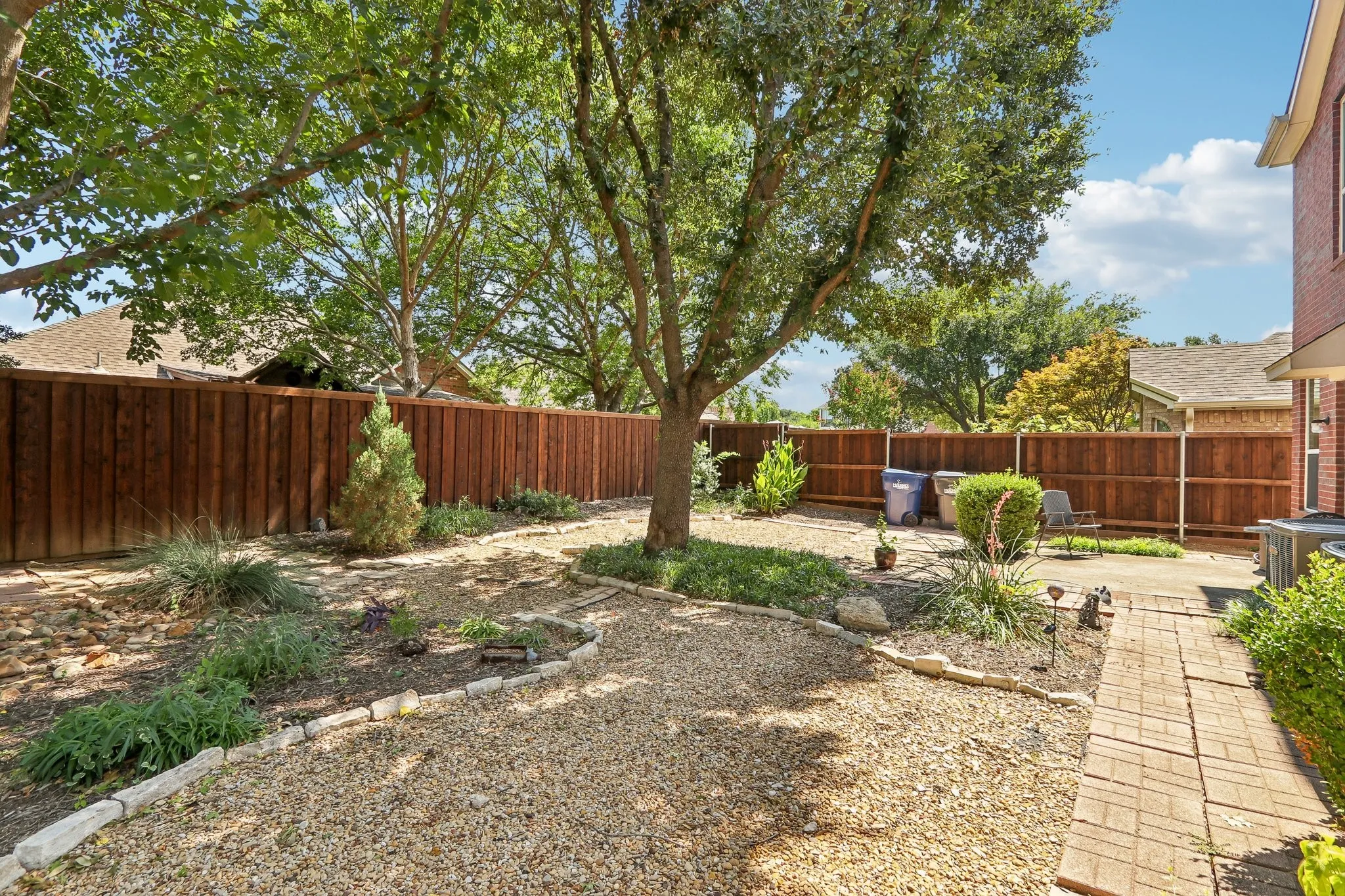 Single Family Residence For Sale in Collin County , 8204 Olympia Drive, Mc Kinney, Texas 75072, 4 Bedroom, 3 Bathroom, 2 Garage spaces, 2,572 Sqft, built in 2005, mls#21312641, Real Estate Agent in Mc Kinney, Homes For Sale in Collin county, Homes For Sale in Mc Kinney, Realtor in Mc Kinney Texas, Real Estate Brokerage Independent Realty Texas, Luminita Cordes Realtor