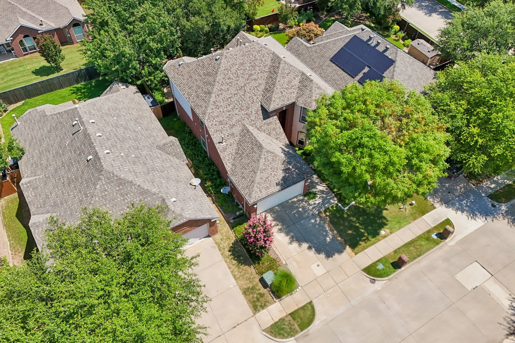 Single Family Residence For Sale in Collin County , 8204 Olympia Drive, Mc Kinney, Texas 75072, 4 Bedroom, 3 Bathroom, 2 Garage spaces, 2,572 Sqft, built in 2005, mls#21312641, Real Estate Agent in Mc Kinney, Homes For Sale in Collin county, Homes For Sale in Mc Kinney, Realtor in Mc Kinney Texas, Real Estate Brokerage Independent Realty Texas, Luminita Cordes Realtor