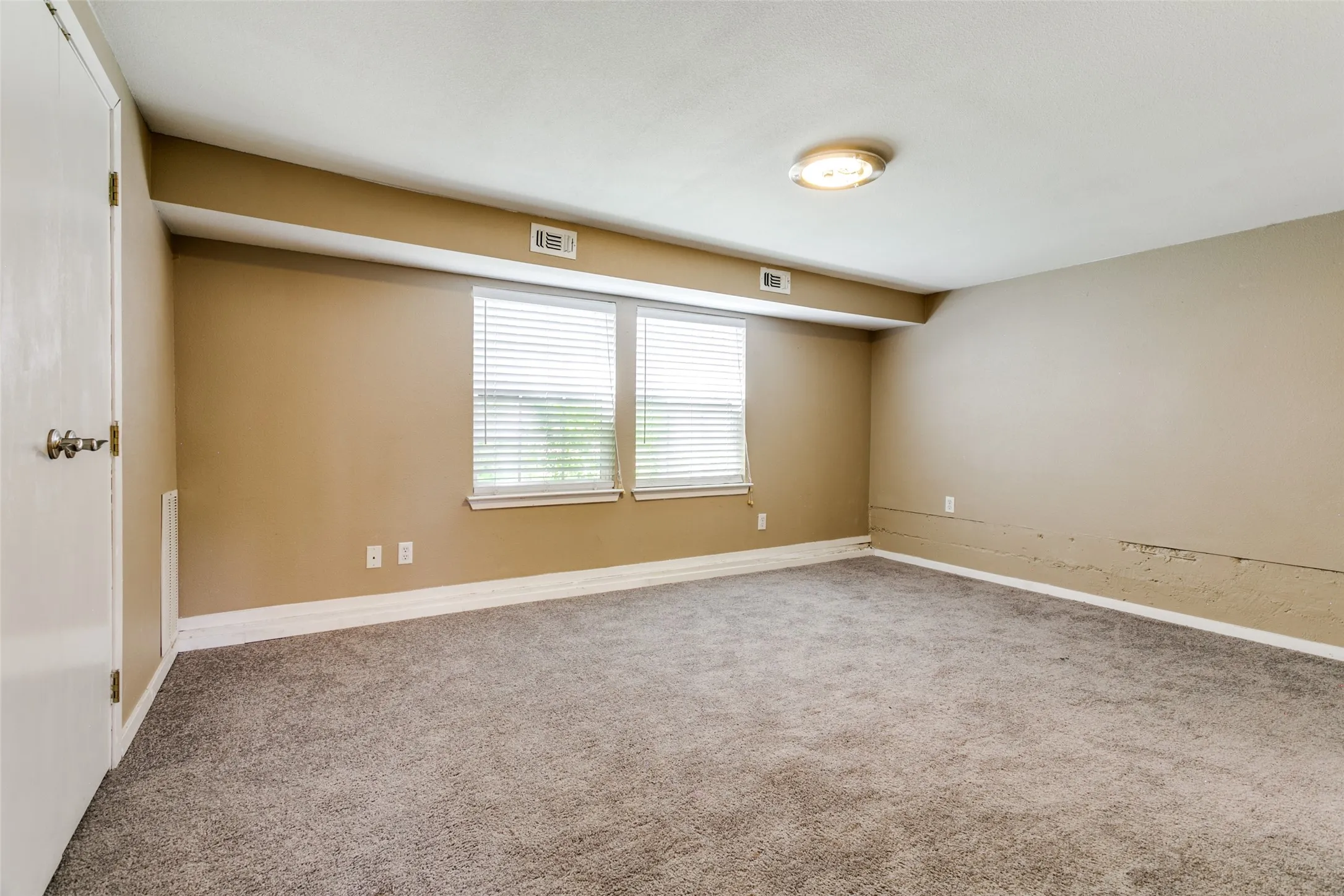 Bedroom IN Garage Apartment