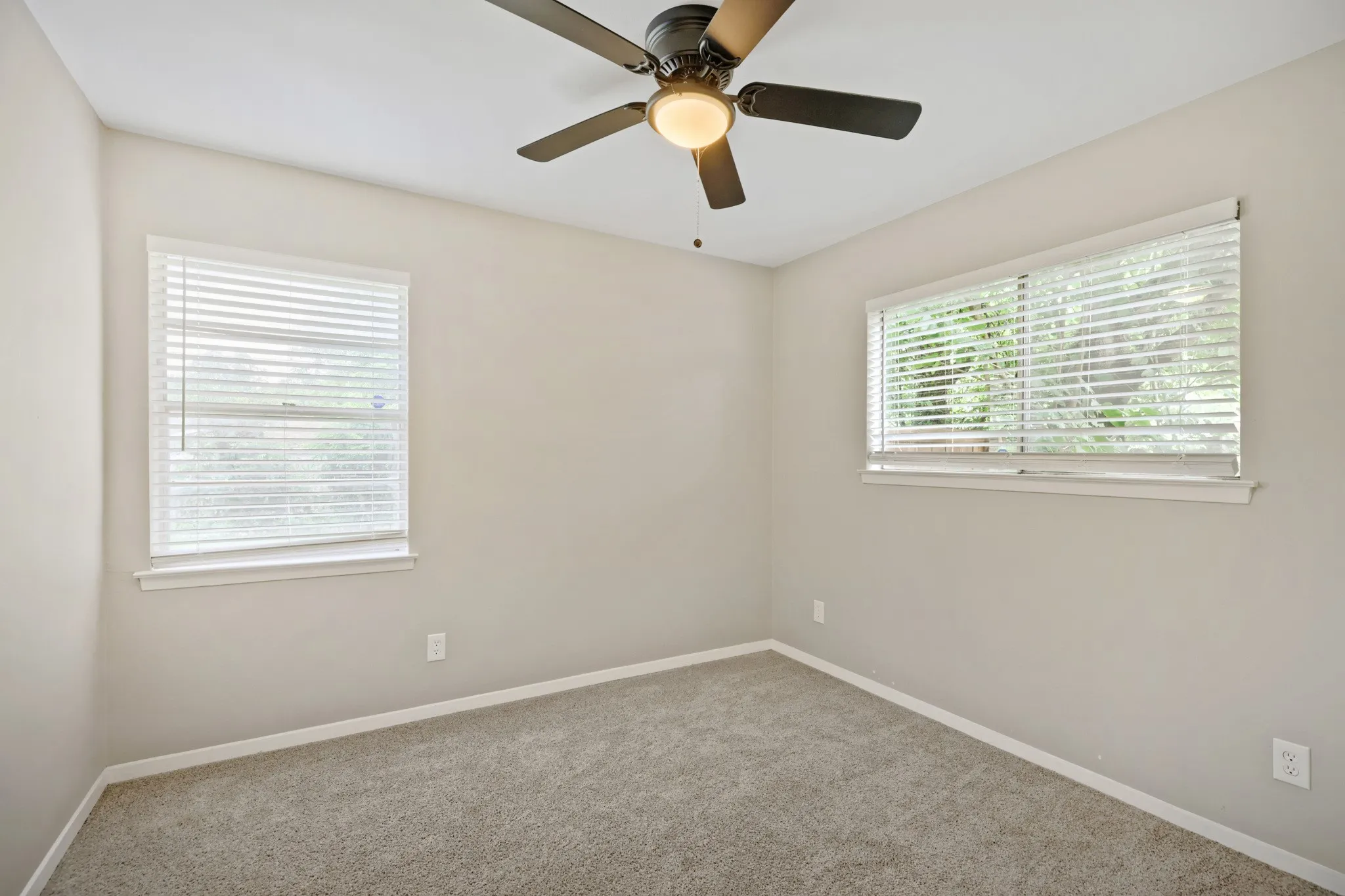 Guest bedroom
