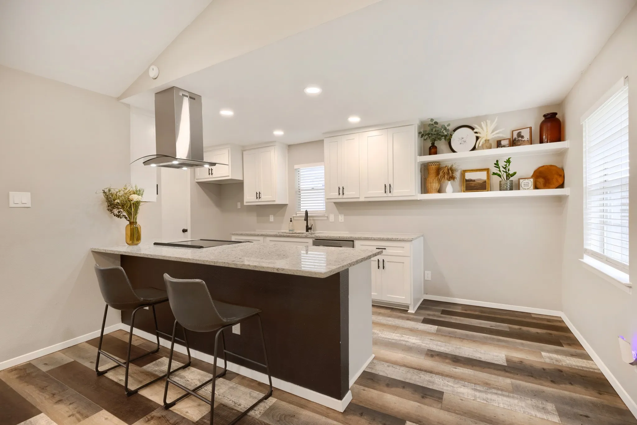 Breakfast bar for the fast treats or hosting