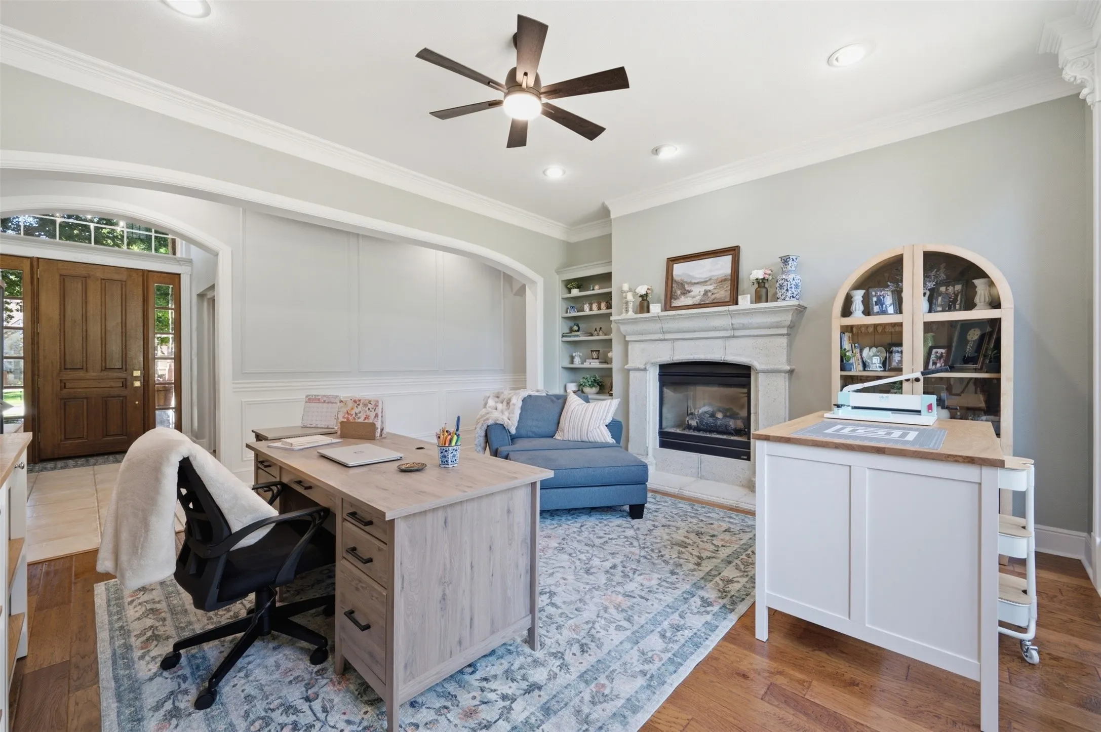 Single Family Residence For Sale in Tarrant County , 869 Thomas Crossing Drive, Fort Worth, Texas 76028, 4 Bedroom, 3 Bathroom, 3 Garage spaces, 3,378 Sqft, built in 2001, mls#21325343, Real Estate Agent in Fort Worth, Homes For Sale in Tarrant county, Homes For Sale in Fort Worth, Realtor in Fort Worth Texas, Real Estate Brokerage Independent Realty Texas, Luminita Cordes Realtor