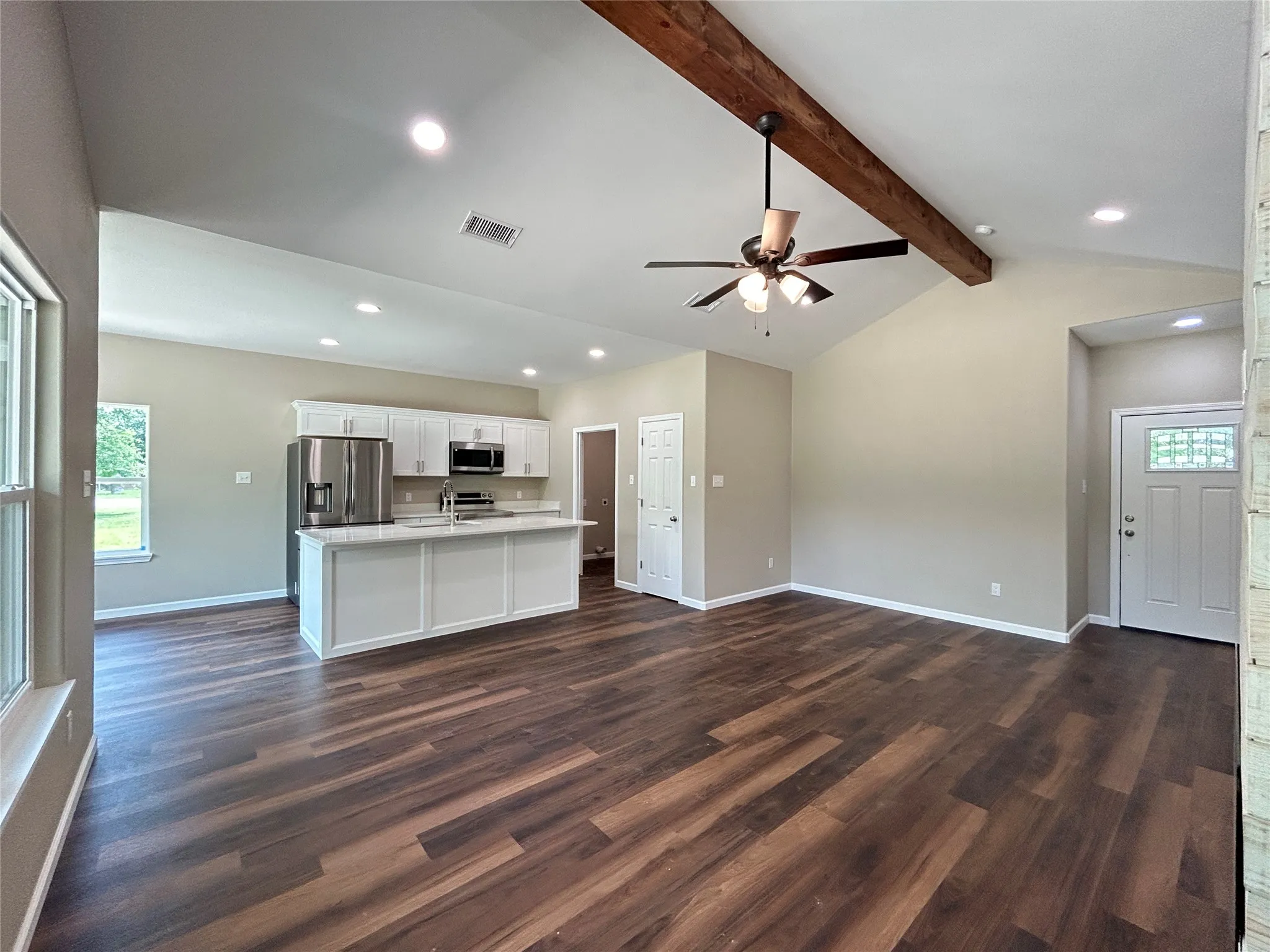 Single Family Residence For Rent in Hopkins County , 923 Putman Street, Sulphur Springs, Texas 75482, 3 Bedroom, 2 Bathroom, 2 Garage spaces, 1,326 Sqft, built in 2026, mls#21326327, Real Estate Agent in Sulphur Springs, Homes For Rent in Hopkins county, Homes For Rent in Sulphur Springs, Realtor in Sulphur Springs Texas, Real Estate Brokerage Independent Realty Texas, Luminita Cordes Realtor