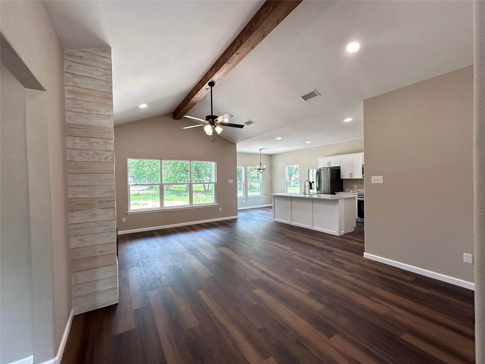Single Family Residence For Rent in Hopkins County , 923 Putman Street, Sulphur Springs, Texas 75482, 3 Bedroom, 2 Bathroom, 2 Garage spaces, 1,326 Sqft, built in 2026, mls#21326327, Real Estate Agent in Sulphur Springs, Homes For Rent in Hopkins county, Homes For Rent in Sulphur Springs, Realtor in Sulphur Springs Texas, Real Estate Brokerage Independent Realty Texas, Luminita Cordes Realtor