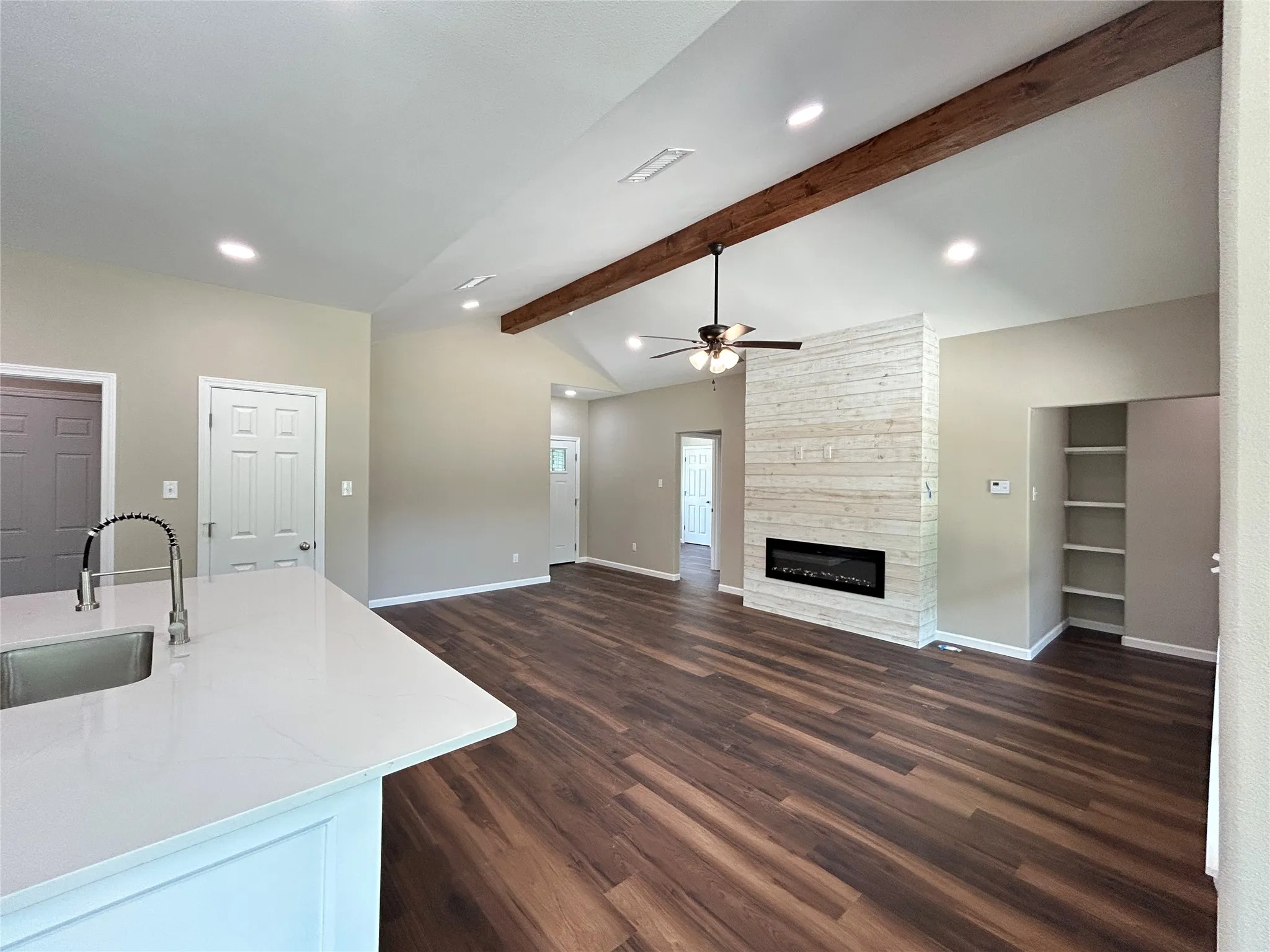 Single Family Residence For Rent in Hopkins County , 923 Putman Street, Sulphur Springs, Texas 75482, 3 Bedroom, 2 Bathroom, 2 Garage spaces, 1,326 Sqft, built in 2026, mls#21326327, Real Estate Agent in Sulphur Springs, Homes For Rent in Hopkins county, Homes For Rent in Sulphur Springs, Realtor in Sulphur Springs Texas, Real Estate Brokerage Independent Realty Texas, Luminita Cordes Realtor