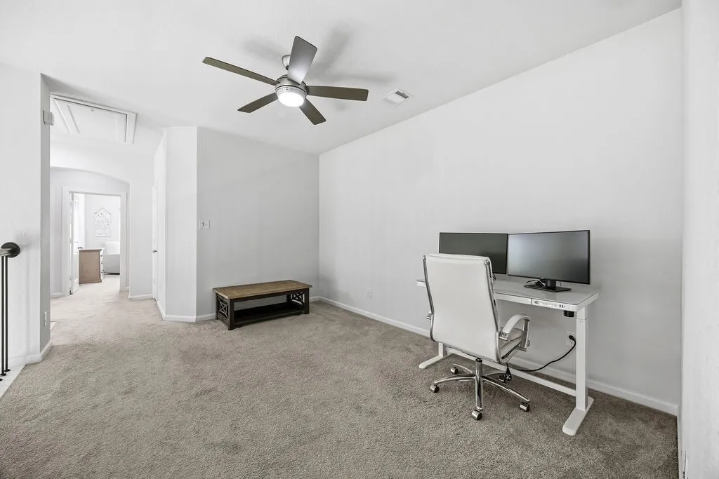 Single Family Residence For Sale in Dallas County , 6923 Birch Creek Drive, Irving, Texas 75063, 4 Bedroom, 3 Bathroom, 2 Garage spaces, 2,654 Sqft, built in 2017, mls#21317335, Real Estate Agent in Irving, Homes For Sale in Dallas county, Homes For Sale in Irving, Realtor in Irving Texas, Real Estate Brokerage Independent Realty Texas, Luminita Cordes Realtor
