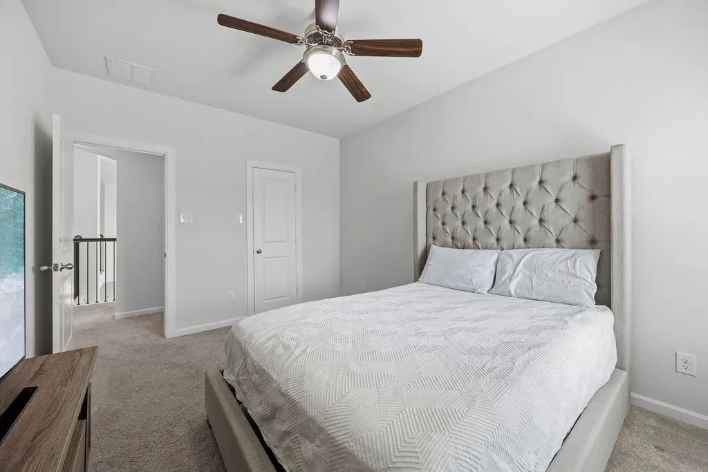 Single Family Residence For Sale in Dallas County , 6923 Birch Creek Drive, Irving, Texas 75063, 4 Bedroom, 3 Bathroom, 2 Garage spaces, 2,654 Sqft, built in 2017, mls#21317335, Real Estate Agent in Irving, Homes For Sale in Dallas county, Homes For Sale in Irving, Realtor in Irving Texas, Real Estate Brokerage Independent Realty Texas, Luminita Cordes Realtor