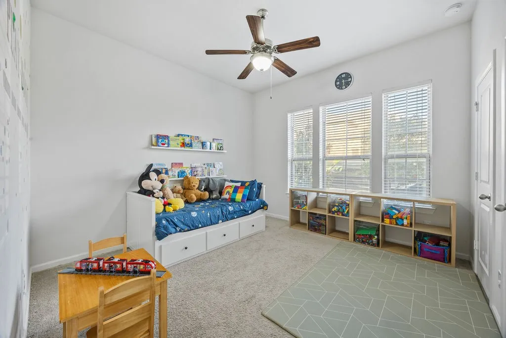 Single Family Residence For Sale in Dallas County , 6923 Birch Creek Drive, Irving, Texas 75063, 4 Bedroom, 3 Bathroom, 2 Garage spaces, 2,654 Sqft, built in 2017, mls#21317335, Real Estate Agent in Irving, Homes For Sale in Dallas county, Homes For Sale in Irving, Realtor in Irving Texas, Real Estate Brokerage Independent Realty Texas, Luminita Cordes Realtor
