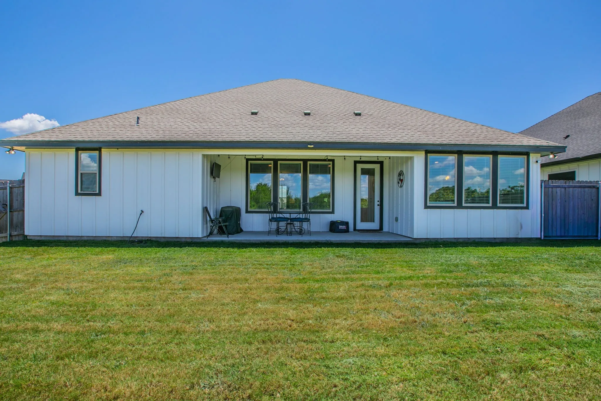 Single Family Residence For Sale in Mc Lennan County , 5305 Black Horse Court, Waco, Texas 76708, 3 Bedroom, 2 Bathroom, 2 Garage spaces, 1,782 Sqft, built in 2024, mls#21326339, Real Estate Agent in Waco, Homes For Sale in Mc Lennan county, Homes For Sale in Waco, Realtor in Waco Texas, Real Estate Brokerage Independent Realty Texas, Luminita Cordes Realtor