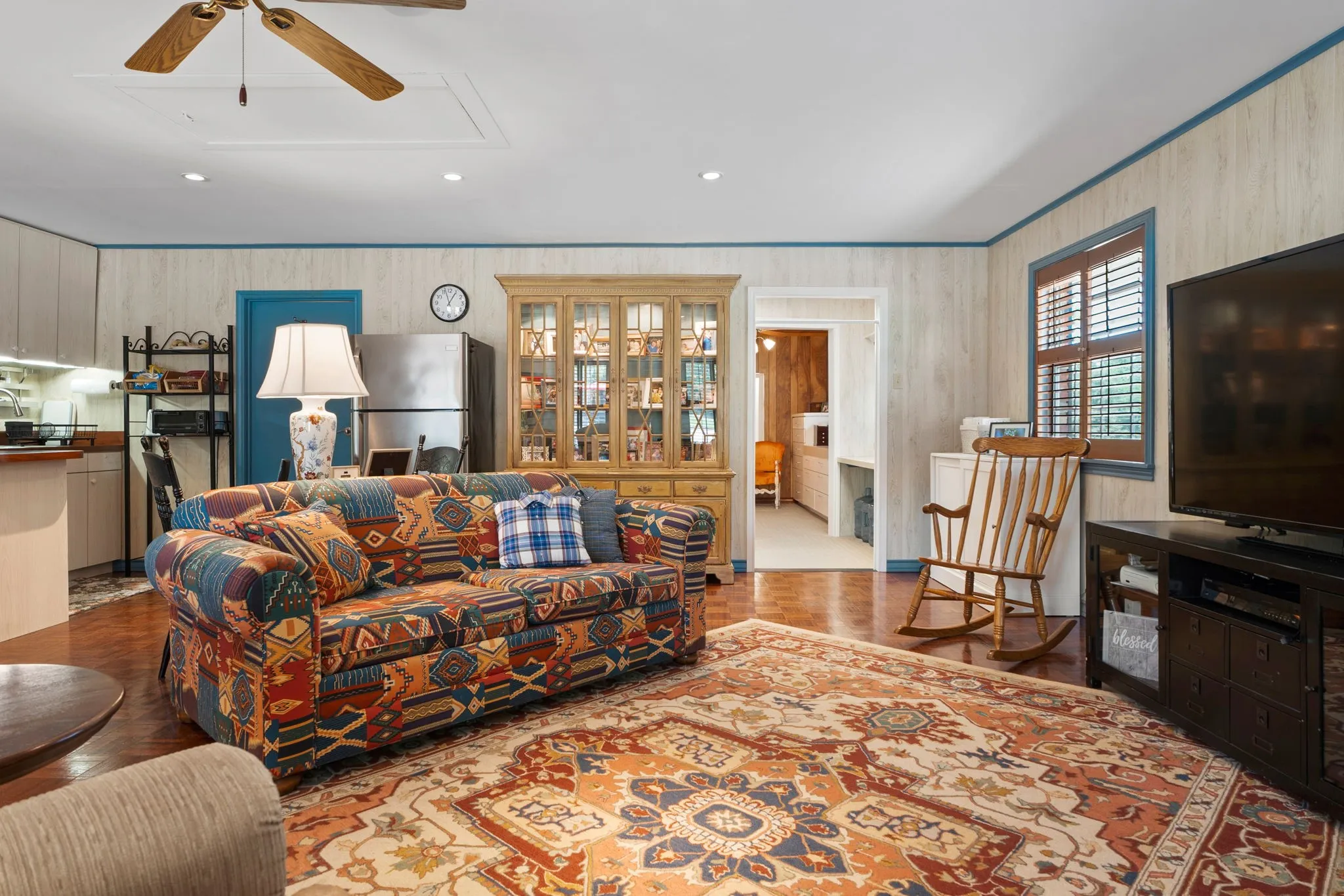Single Family Residence For Sale in Wood County , 2027 Fm 779, Mineola, Texas 75773, 6 Bedroom, 6 Bathroom, Garage spaces, 6,382 Sqft, built in 1979, mls#21326393, Real Estate Agent in Mineola, Homes For Sale in Wood county, Homes For Sale in Mineola, Realtor in Mineola Texas, Real Estate Brokerage Independent Realty Texas, Luminita Cordes Realtor