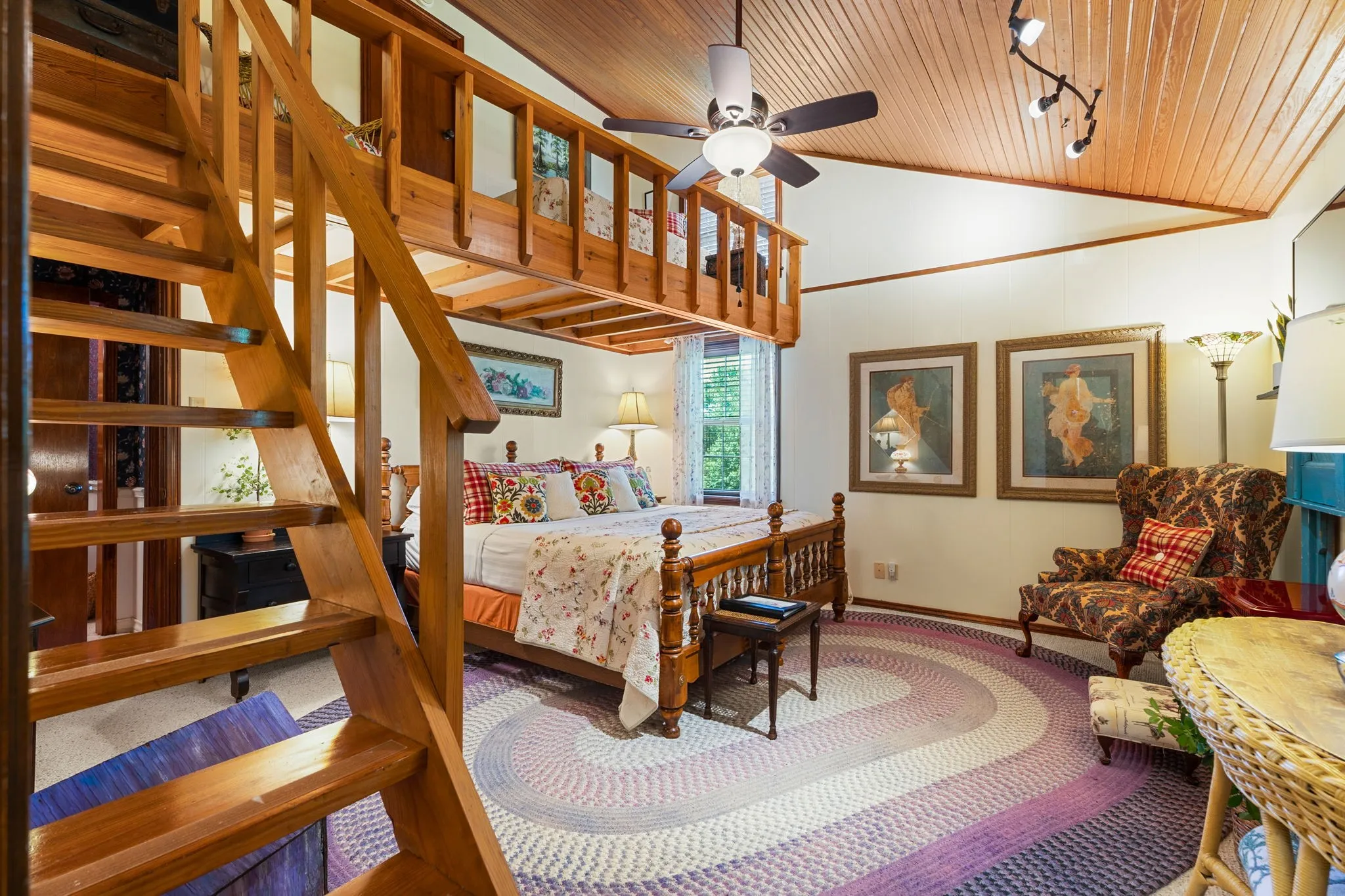 Single Family Residence For Sale in Wood County , 2027 Fm 779, Mineola, Texas 75773, 6 Bedroom, 6 Bathroom, Garage spaces, 6,382 Sqft, built in 1979, mls#21326393, Real Estate Agent in Mineola, Homes For Sale in Wood county, Homes For Sale in Mineola, Realtor in Mineola Texas, Real Estate Brokerage Independent Realty Texas, Luminita Cordes Realtor