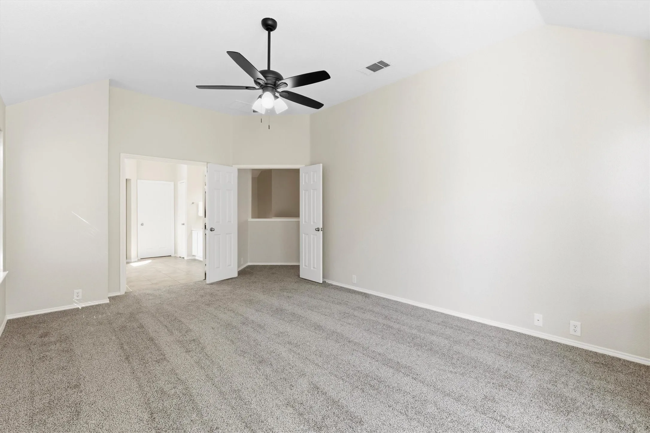 Single Family Residence For Sale in Collin County , 8625 Luzerne Drive, Mc Kinney, Texas 75072, 4 Bedroom, 3 Bathroom, 2 Garage spaces, 2,818 Sqft, built in 2004, mls#21326280, Real Estate Agent in Mc Kinney, Homes For Sale in Collin county, Homes For Sale in Mc Kinney, Realtor in Mc Kinney Texas, Real Estate Brokerage Independent Realty Texas, Luminita Cordes Realtor