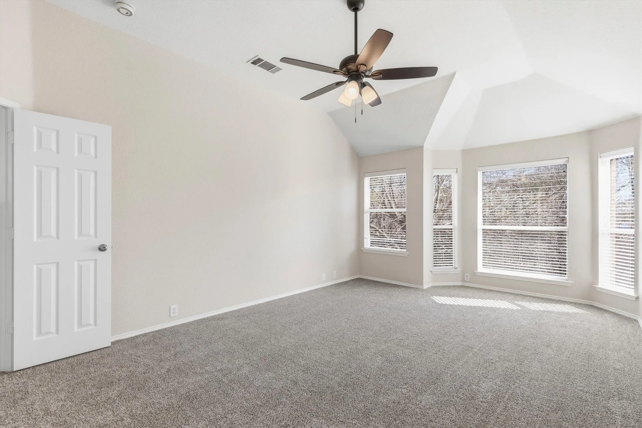 Single Family Residence For Sale in Collin County , 8625 Luzerne Drive, Mc Kinney, Texas 75072, 4 Bedroom, 3 Bathroom, 2 Garage spaces, 2,818 Sqft, built in 2004, mls#21326280, Real Estate Agent in Mc Kinney, Homes For Sale in Collin county, Homes For Sale in Mc Kinney, Realtor in Mc Kinney Texas, Real Estate Brokerage Independent Realty Texas, Luminita Cordes Realtor
