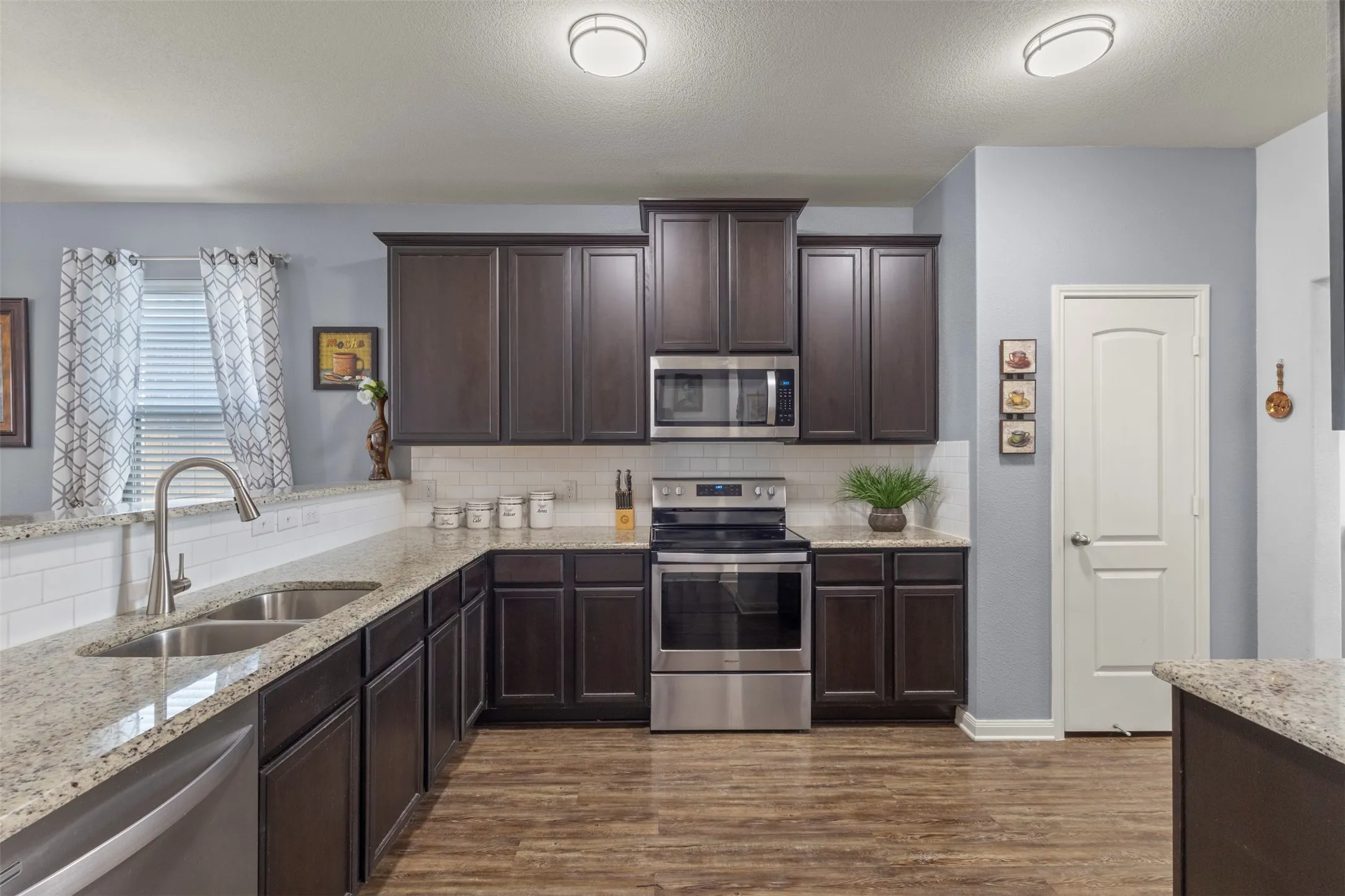 Single Family Residence For Sale in Collin County , 1535 Park Trails Boulevard, Princeton, Texas 75407, 3 Bedroom, 2 Bathroom, 2 Garage spaces, 1,619 Sqft, built in 2019, mls#21325338, Real Estate Agent in Princeton, Homes For Sale in Collin county, Homes For Sale in Princeton, Realtor in Princeton Texas, Real Estate Brokerage Independent Realty Texas, Luminita Cordes Realtor
