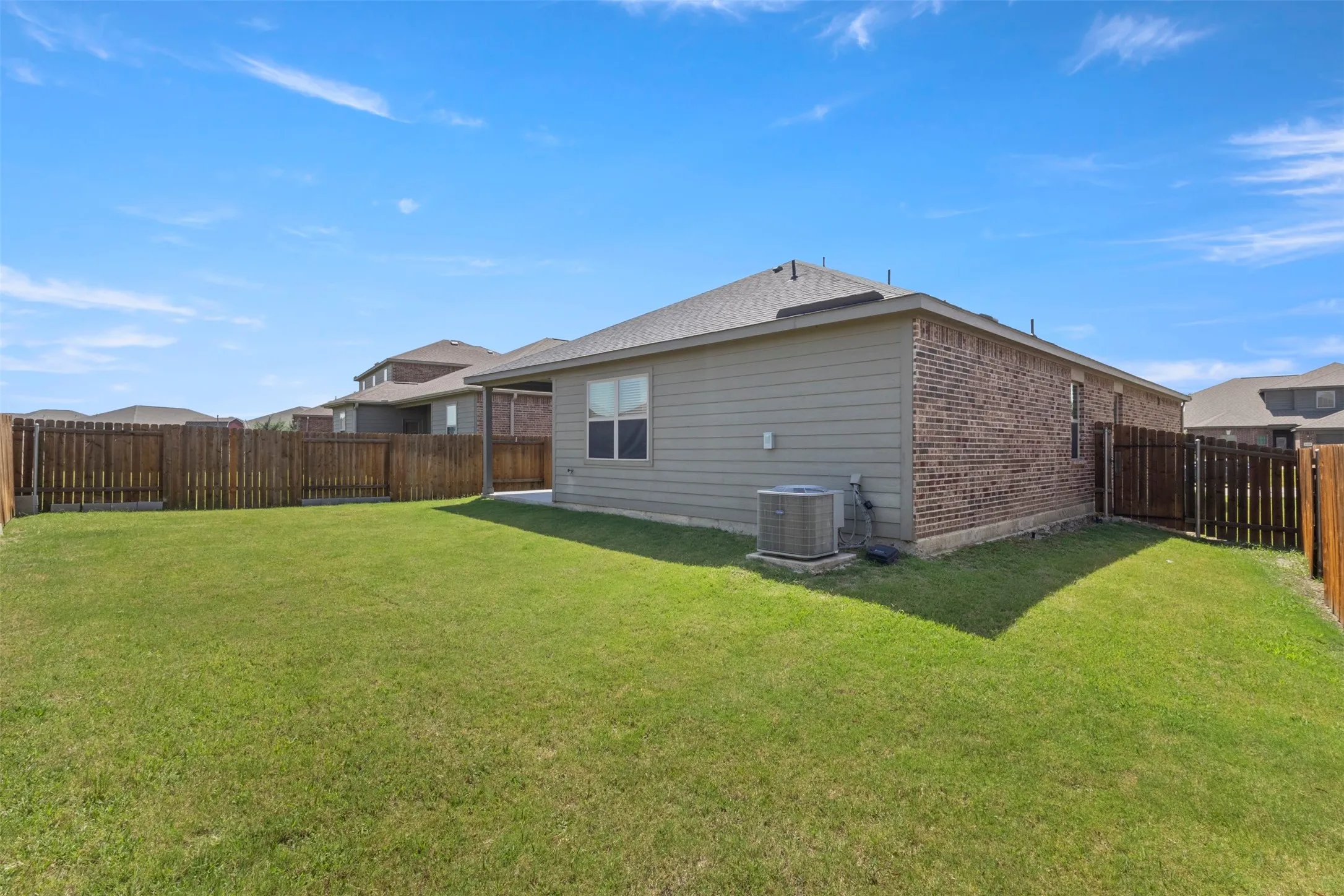Single Family Residence For Sale in Collin County , 1535 Park Trails Boulevard, Princeton, Texas 75407, 3 Bedroom, 2 Bathroom, 2 Garage spaces, 1,619 Sqft, built in 2019, mls#21325338, Real Estate Agent in Princeton, Homes For Sale in Collin county, Homes For Sale in Princeton, Realtor in Princeton Texas, Real Estate Brokerage Independent Realty Texas, Luminita Cordes Realtor