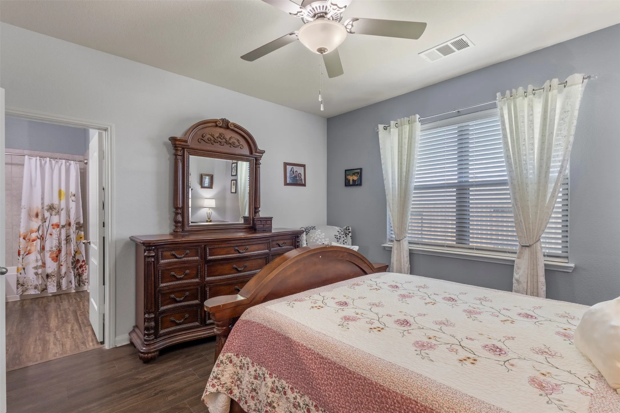 Single Family Residence For Sale in Collin County , 1535 Park Trails Boulevard, Princeton, Texas 75407, 3 Bedroom, 2 Bathroom, 2 Garage spaces, 1,619 Sqft, built in 2019, mls#21325338, Real Estate Agent in Princeton, Homes For Sale in Collin county, Homes For Sale in Princeton, Realtor in Princeton Texas, Real Estate Brokerage Independent Realty Texas, Luminita Cordes Realtor