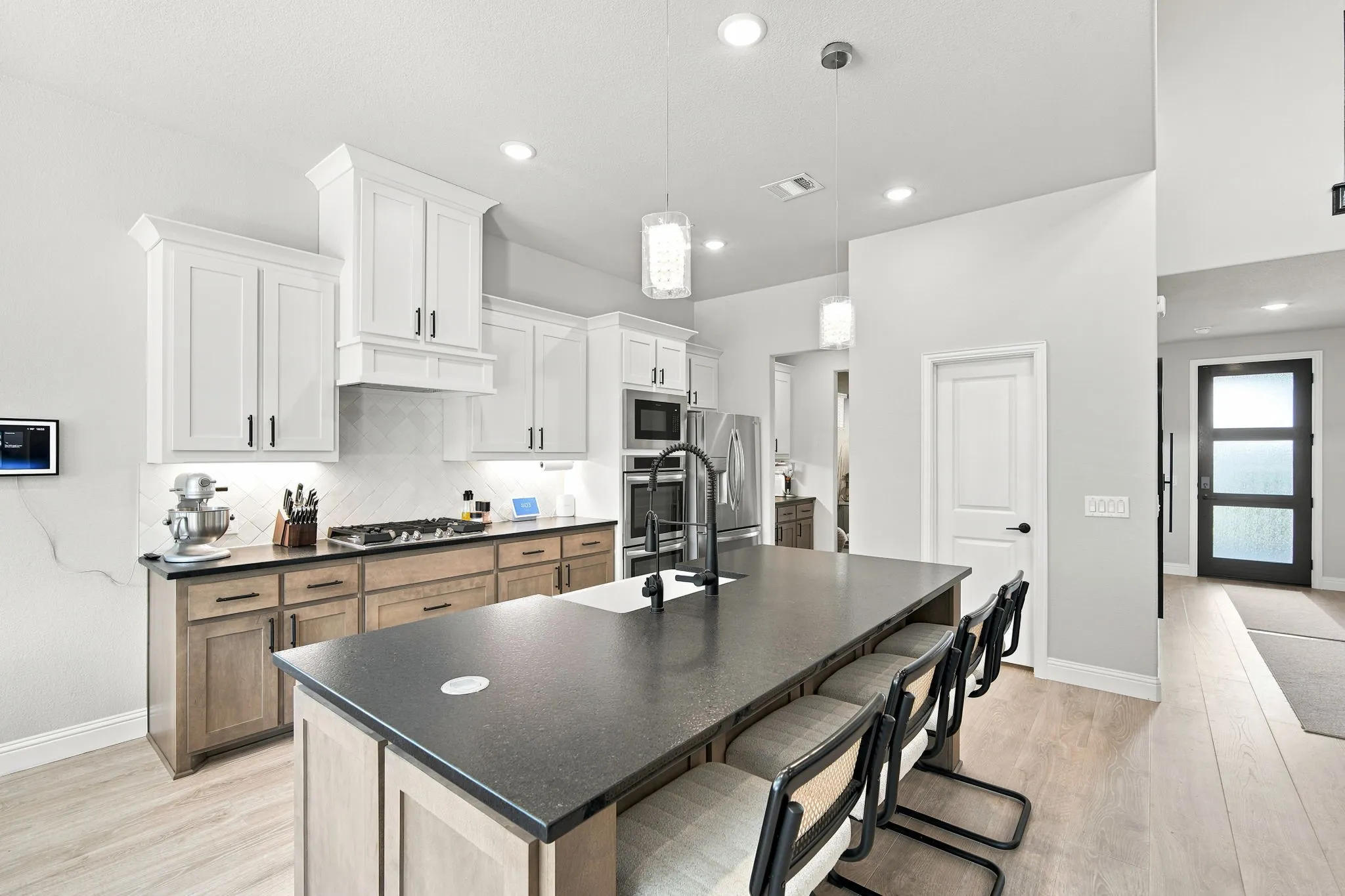 Single Family Residence For Sale in Ellis County , 1133 Cardinal Drive, Midlothian, Texas 76065, 5 Bedroom, 4 Bathroom, 2 Garage spaces, 3,483 Sqft, built in 2024, mls#21325943, Real Estate Agent in Midlothian, Homes For Sale in Ellis county, Homes For Sale in Midlothian, Realtor in Midlothian Texas, Real Estate Brokerage Independent Realty Texas, Luminita Cordes Realtor