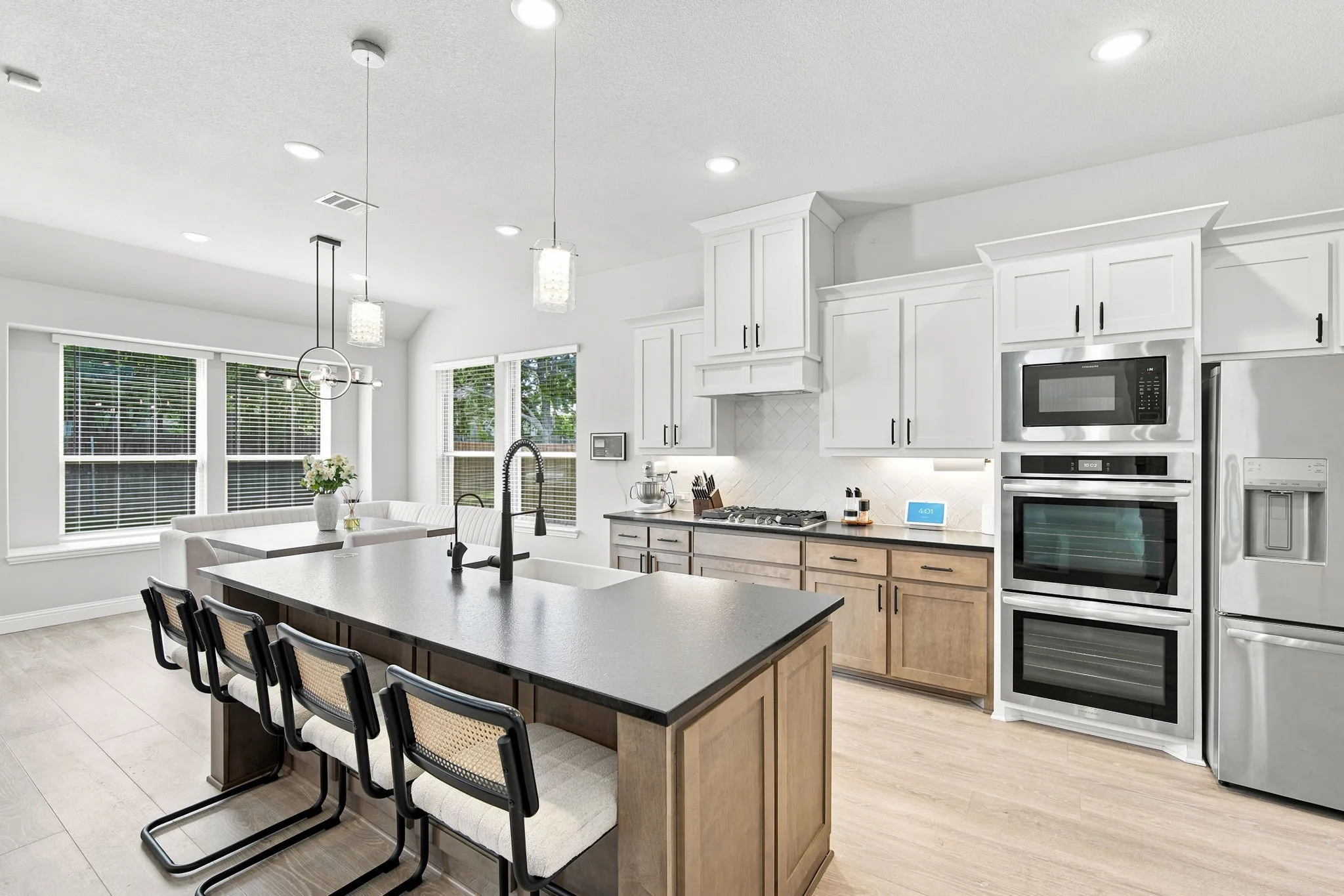 Single Family Residence For Sale in Ellis County , 1133 Cardinal Drive, Midlothian, Texas 76065, 5 Bedroom, 4 Bathroom, 2 Garage spaces, 3,483 Sqft, built in 2024, mls#21325943, Real Estate Agent in Midlothian, Homes For Sale in Ellis county, Homes For Sale in Midlothian, Realtor in Midlothian Texas, Real Estate Brokerage Independent Realty Texas, Luminita Cordes Realtor