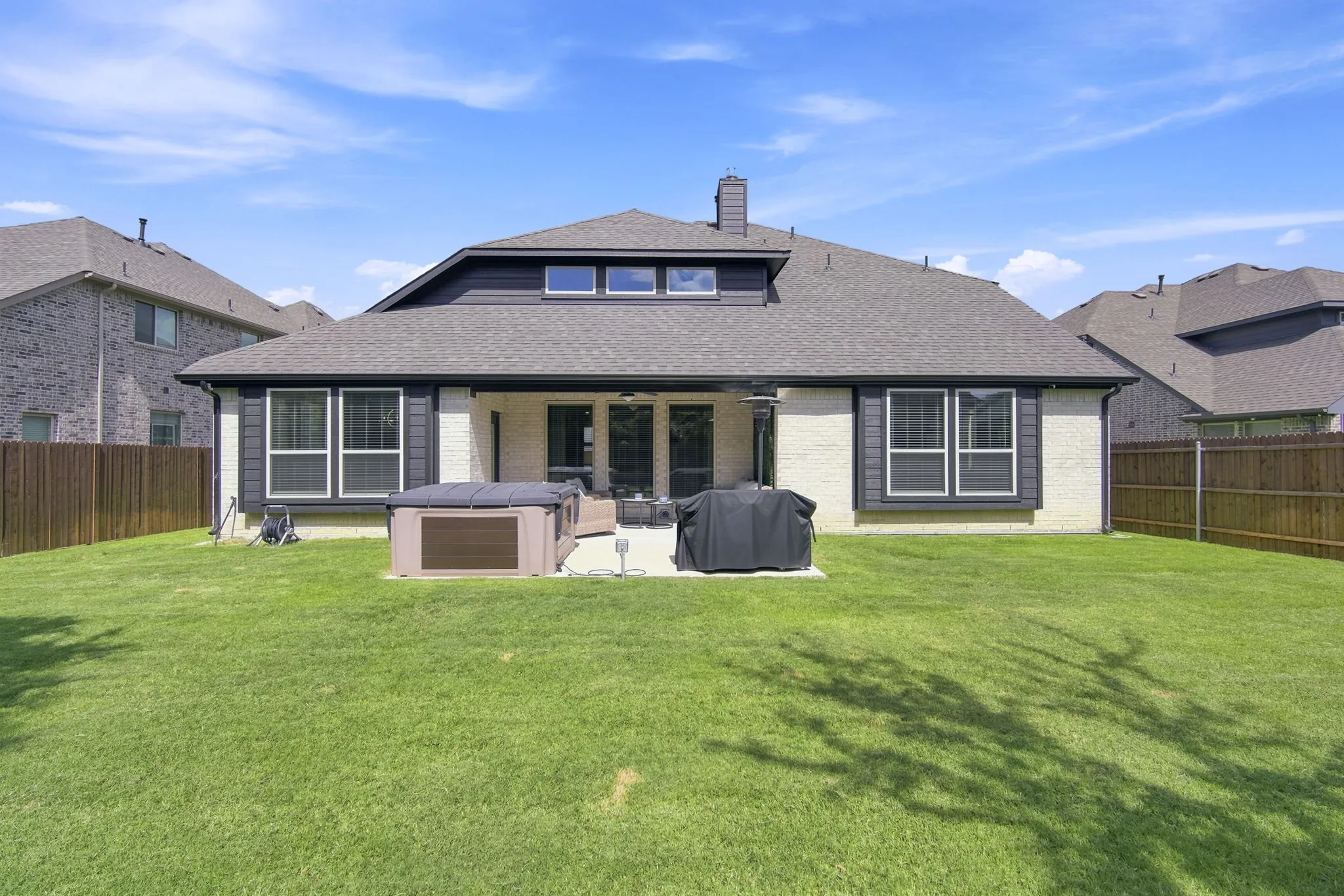 Single Family Residence For Sale in Ellis County , 1133 Cardinal Drive, Midlothian, Texas 76065, 5 Bedroom, 4 Bathroom, 2 Garage spaces, 3,483 Sqft, built in 2024, mls#21325943, Real Estate Agent in Midlothian, Homes For Sale in Ellis county, Homes For Sale in Midlothian, Realtor in Midlothian Texas, Real Estate Brokerage Independent Realty Texas, Luminita Cordes Realtor