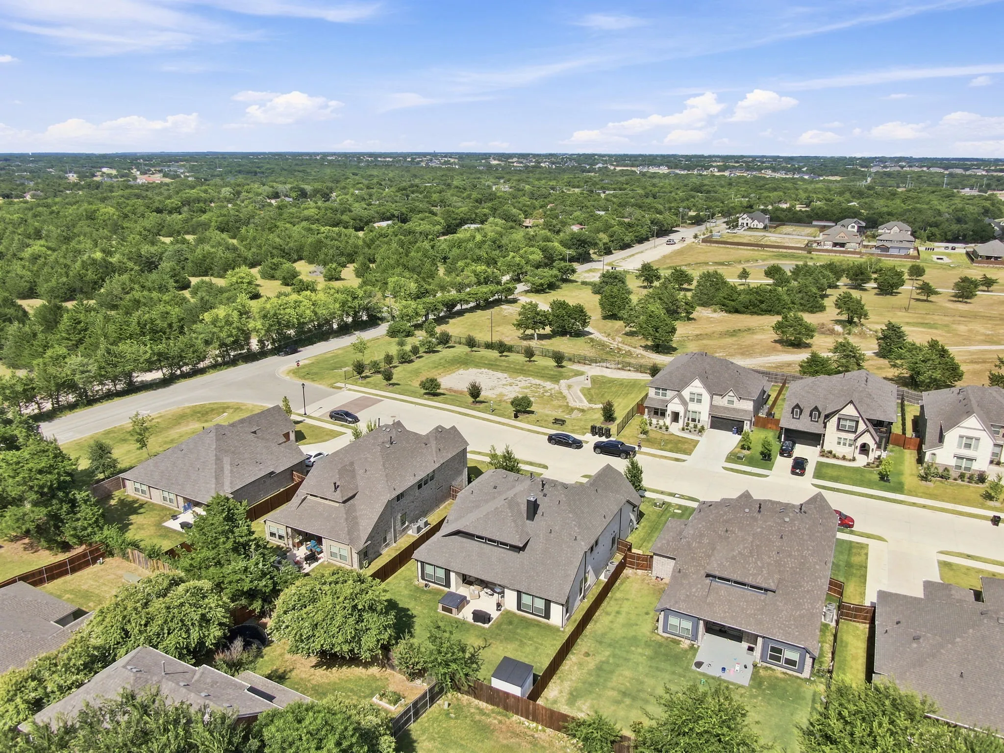 Single Family Residence For Sale in Ellis County , 1133 Cardinal Drive, Midlothian, Texas 76065, 5 Bedroom, 4 Bathroom, 2 Garage spaces, 3,483 Sqft, built in 2024, mls#21325943, Real Estate Agent in Midlothian, Homes For Sale in Ellis county, Homes For Sale in Midlothian, Realtor in Midlothian Texas, Real Estate Brokerage Independent Realty Texas, Luminita Cordes Realtor
