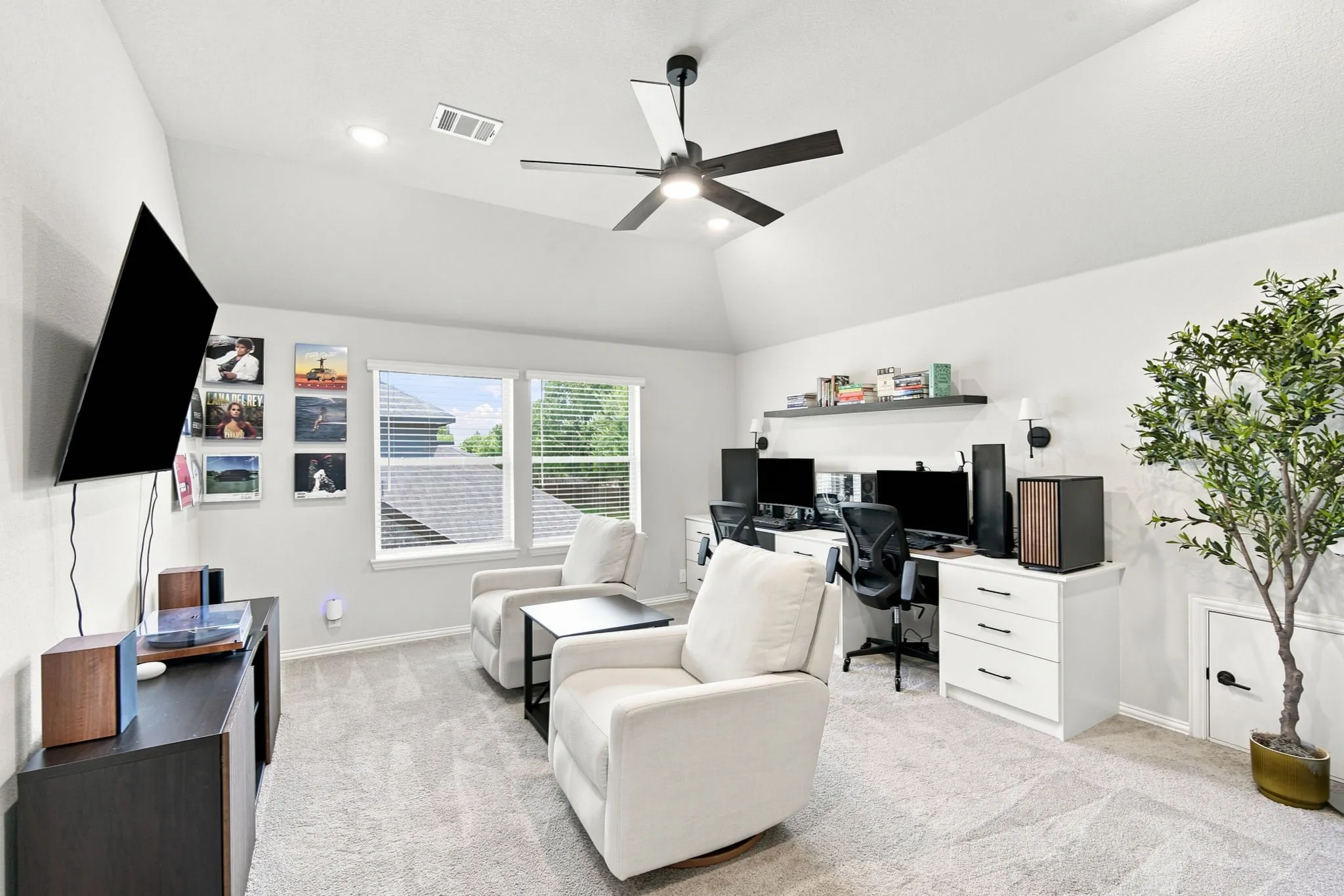 Single Family Residence For Sale in Ellis County , 1133 Cardinal Drive, Midlothian, Texas 76065, 5 Bedroom, 4 Bathroom, 2 Garage spaces, 3,483 Sqft, built in 2024, mls#21325943, Real Estate Agent in Midlothian, Homes For Sale in Ellis county, Homes For Sale in Midlothian, Realtor in Midlothian Texas, Real Estate Brokerage Independent Realty Texas, Luminita Cordes Realtor