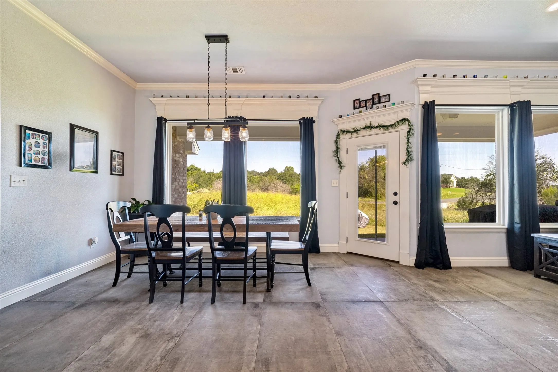 Single Family Residence For Sale in Hood County , 2128 Christine Drive, Granbury, Texas 76048, 3 Bedroom, 2 Bathroom, 2 Garage spaces, 1,844 Sqft, built in 2021, mls#21323156, Real Estate Agent in Granbury, Homes For Sale in Hood county, Homes For Sale in Granbury, Realtor in Granbury Texas, Real Estate Brokerage Independent Realty Texas, Luminita Cordes Realtor