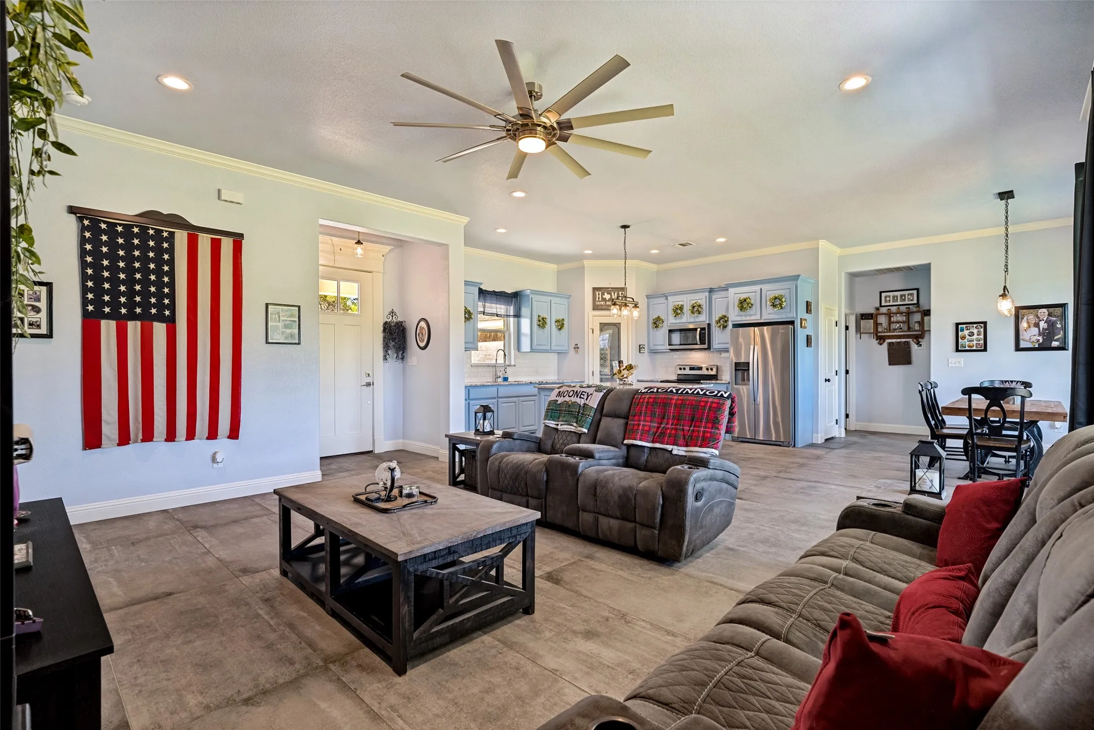 Single Family Residence For Sale in Hood County , 2128 Christine Drive, Granbury, Texas 76048, 3 Bedroom, 2 Bathroom, 2 Garage spaces, 1,844 Sqft, built in 2021, mls#21323156, Real Estate Agent in Granbury, Homes For Sale in Hood county, Homes For Sale in Granbury, Realtor in Granbury Texas, Real Estate Brokerage Independent Realty Texas, Luminita Cordes Realtor
