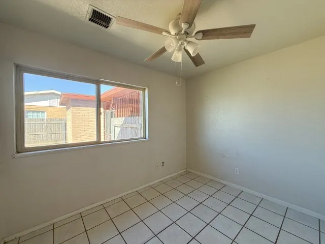 Single Family Residence For Sale in Ector County , 1402 E 42nd Street, Odessa, Texas 79762, 3 Bedroom, 2 Bathroom, Garage spaces, 1,155 Sqft, built in 1955, mls#21326394, Real Estate Agent in Odessa, Homes For Sale in Ector county, Homes For Sale in Odessa, Realtor in Odessa Texas, Real Estate Brokerage Independent Realty Texas, Luminita Cordes Realtor