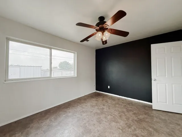 Single Family Residence For Sale in Ector County , 1402 E 42nd Street, Odessa, Texas 79762, 3 Bedroom, 2 Bathroom, Garage spaces, 1,155 Sqft, built in 1955, mls#21326394, Real Estate Agent in Odessa, Homes For Sale in Ector county, Homes For Sale in Odessa, Realtor in Odessa Texas, Real Estate Brokerage Independent Realty Texas, Luminita Cordes Realtor