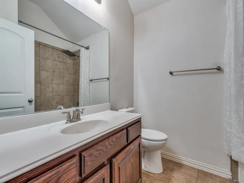 Single Family Residence For Rent in Denton County , 2965 Lakemont Drive, Little Elm, Texas 75068, 4 Bedroom, 4 Bathroom, 3 Garage spaces, 3,488 Sqft, built in 2009, mls#21318484, Real Estate Agent in Little Elm, Homes For Rent in Denton county, Homes For Rent in Little Elm, Realtor in Little Elm Texas, Real Estate Brokerage Independent Realty Texas, Luminita Cordes Realtor