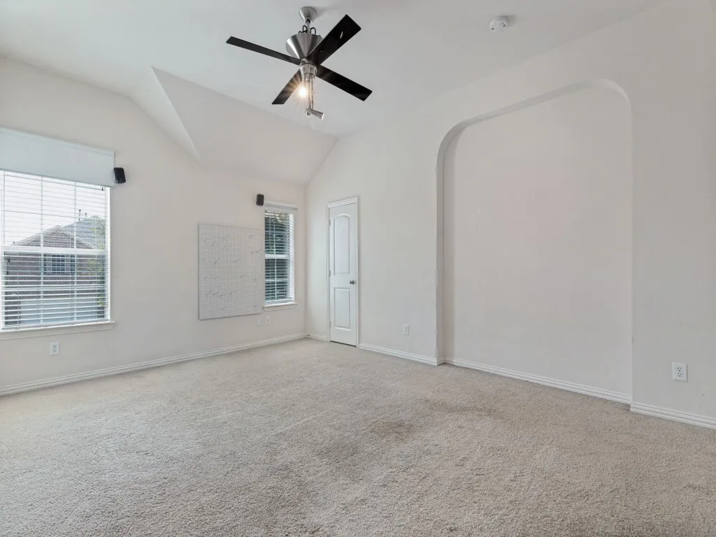 Single Family Residence For Rent in Denton County , 2965 Lakemont Drive, Little Elm, Texas 75068, 4 Bedroom, 4 Bathroom, 3 Garage spaces, 3,488 Sqft, built in 2009, mls#21318484, Real Estate Agent in Little Elm, Homes For Rent in Denton county, Homes For Rent in Little Elm, Realtor in Little Elm Texas, Real Estate Brokerage Independent Realty Texas, Luminita Cordes Realtor