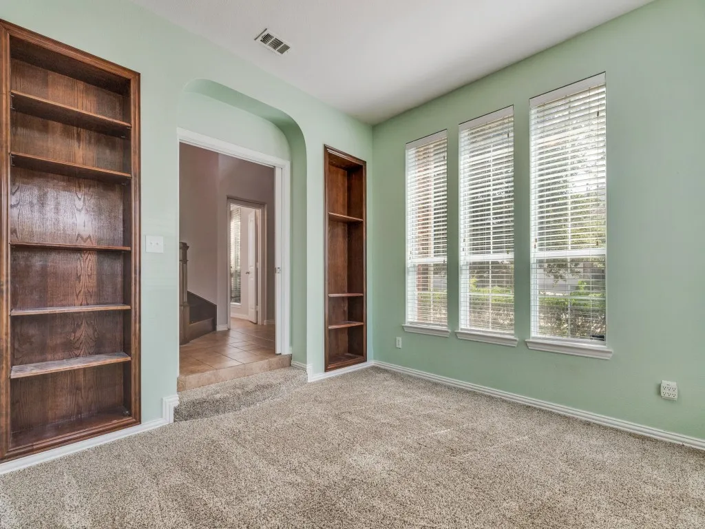 Single Family Residence For Rent in Denton County , 2965 Lakemont Drive, Little Elm, Texas 75068, 4 Bedroom, 4 Bathroom, 3 Garage spaces, 3,488 Sqft, built in 2009, mls#21318484, Real Estate Agent in Little Elm, Homes For Rent in Denton county, Homes For Rent in Little Elm, Realtor in Little Elm Texas, Real Estate Brokerage Independent Realty Texas, Luminita Cordes Realtor