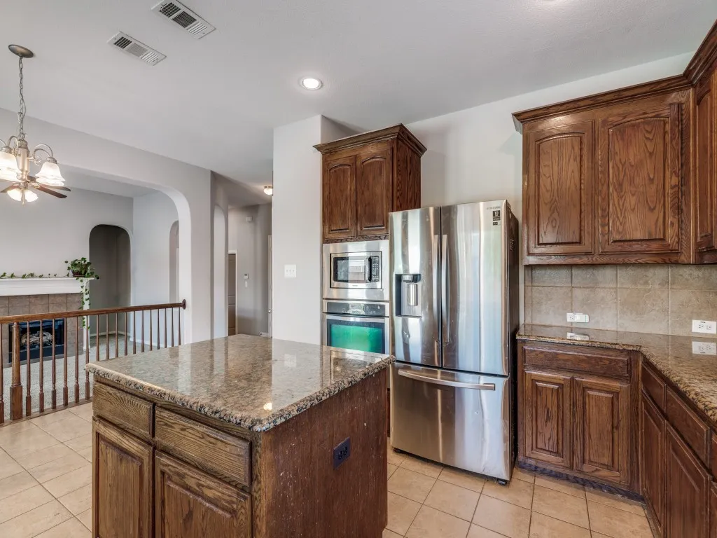 Single Family Residence For Rent in Denton County , 2965 Lakemont Drive, Little Elm, Texas 75068, 4 Bedroom, 4 Bathroom, 3 Garage spaces, 3,488 Sqft, built in 2009, mls#21318484, Real Estate Agent in Little Elm, Homes For Rent in Denton county, Homes For Rent in Little Elm, Realtor in Little Elm Texas, Real Estate Brokerage Independent Realty Texas, Luminita Cordes Realtor