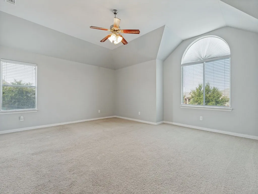Single Family Residence For Rent in Denton County , 2965 Lakemont Drive, Little Elm, Texas 75068, 4 Bedroom, 4 Bathroom, 3 Garage spaces, 3,488 Sqft, built in 2009, mls#21318484, Real Estate Agent in Little Elm, Homes For Rent in Denton county, Homes For Rent in Little Elm, Realtor in Little Elm Texas, Real Estate Brokerage Independent Realty Texas, Luminita Cordes Realtor