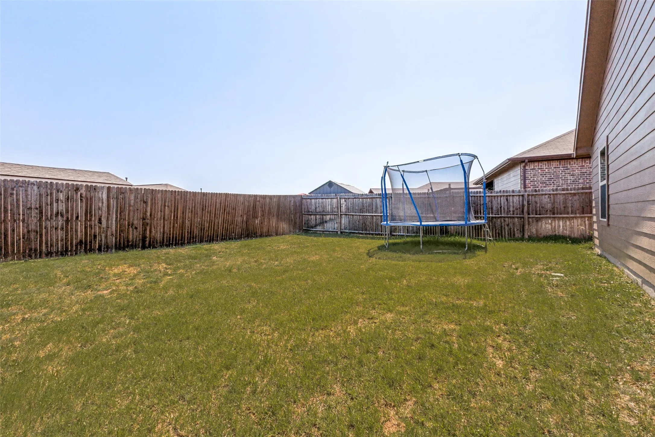 Single Family Residence For Sale in Kaufman County , 2425 Russell Street, Crandall, Texas 75114, 3 Bedroom, 2 Bathroom, 2 Garage spaces, 1,522 Sqft, built in 2020, mls#21281628, Real Estate Agent in Crandall, Homes For Sale in Kaufman county, Homes For Sale in Crandall, Realtor in Crandall Texas, Real Estate Brokerage Independent Realty Texas, Luminita Cordes Realtor